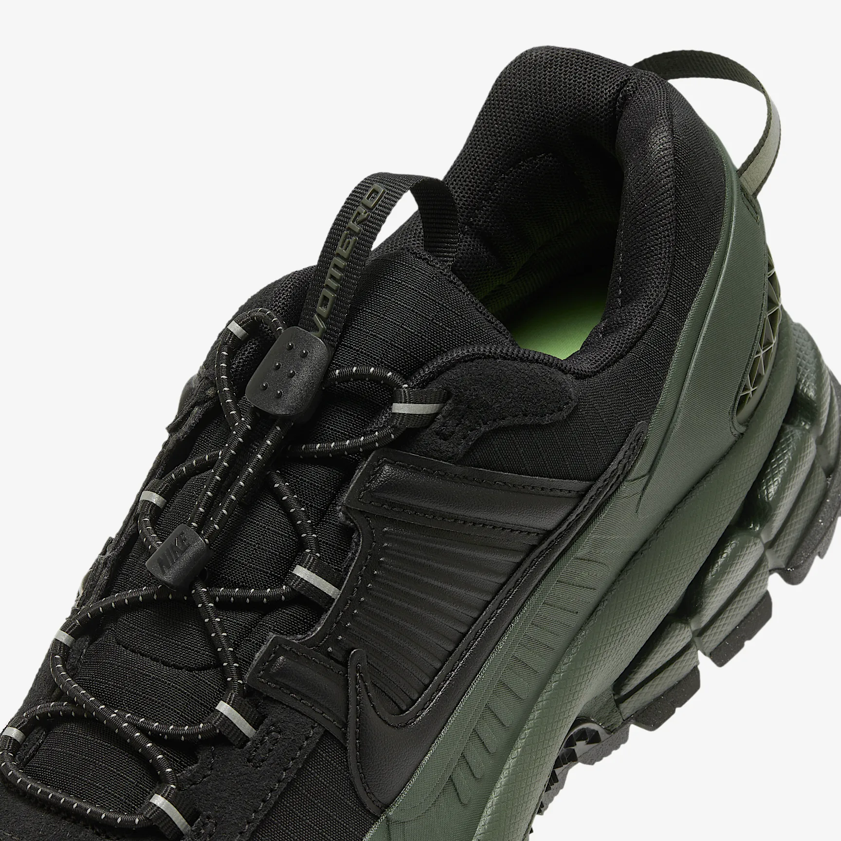 60665D_Nike-Zoom-Vomero-Roam_SEQUOIA_FV2295-300_img6