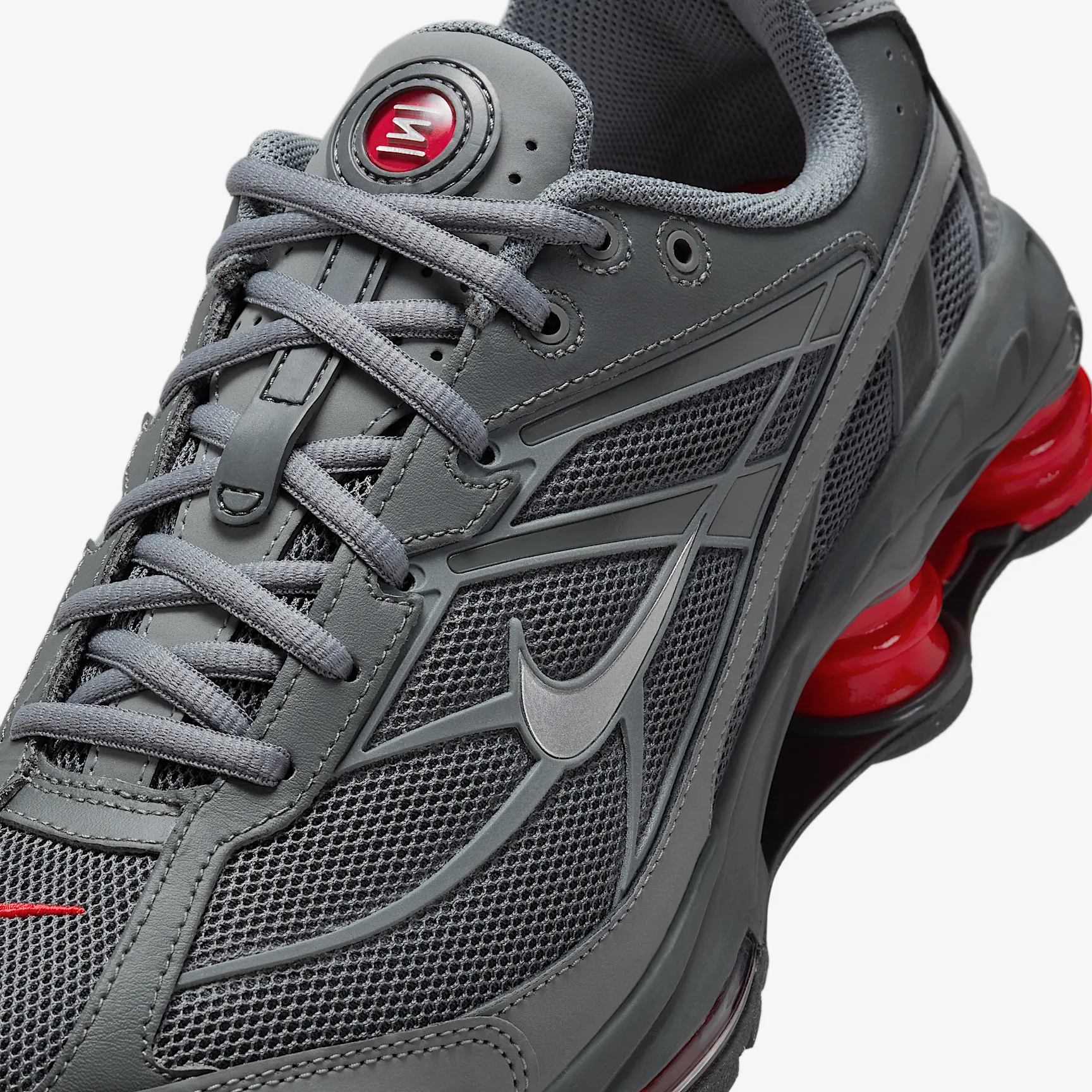 9B0E0F_Nike-Shox-Ride-2_SMOKE-GREY-UNIVERSITY-RED_IM5999-084_img6