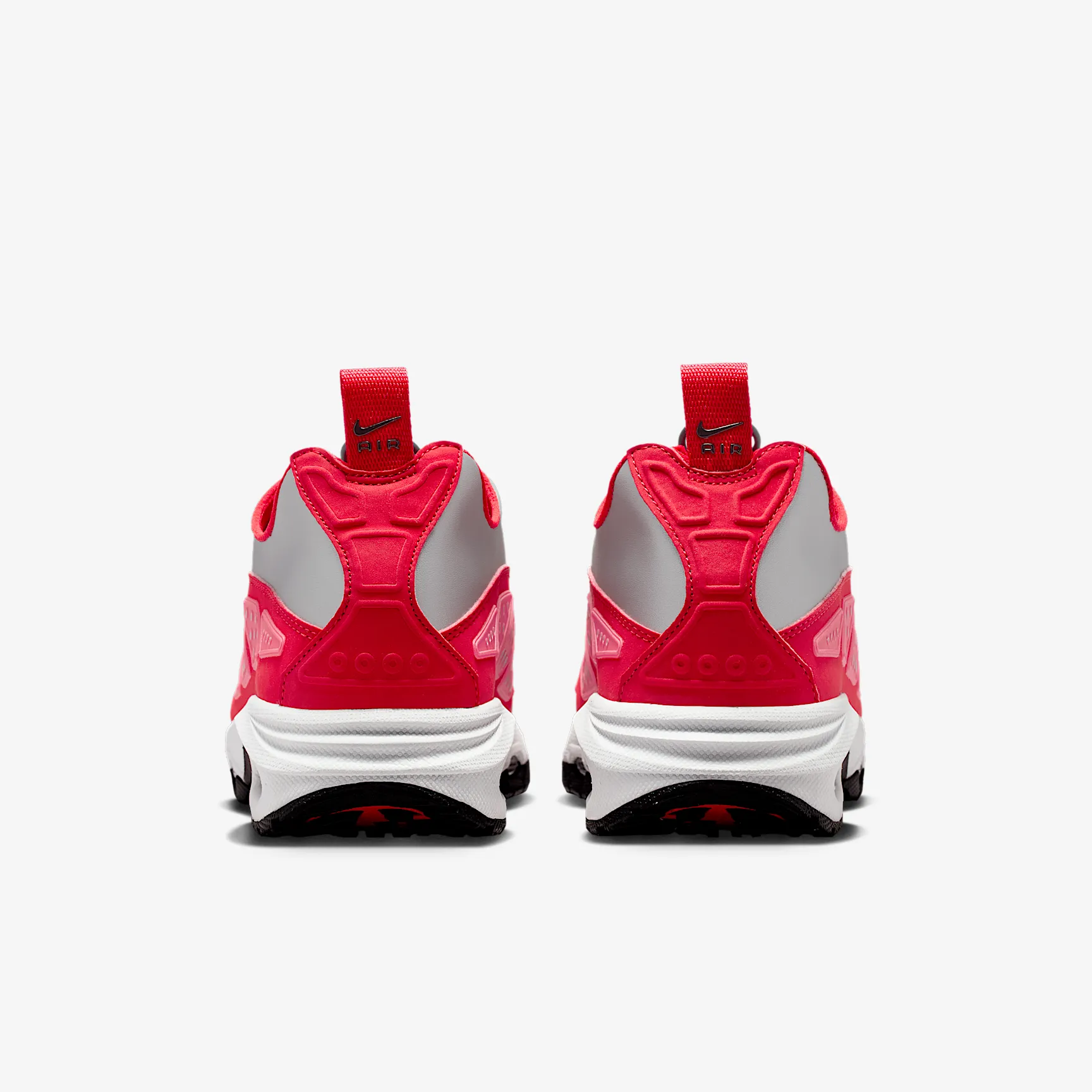 C30421_Nike-Air-Max-SNDR-WMNS_SILVER-FUSION-RED_IH3988-001_img5