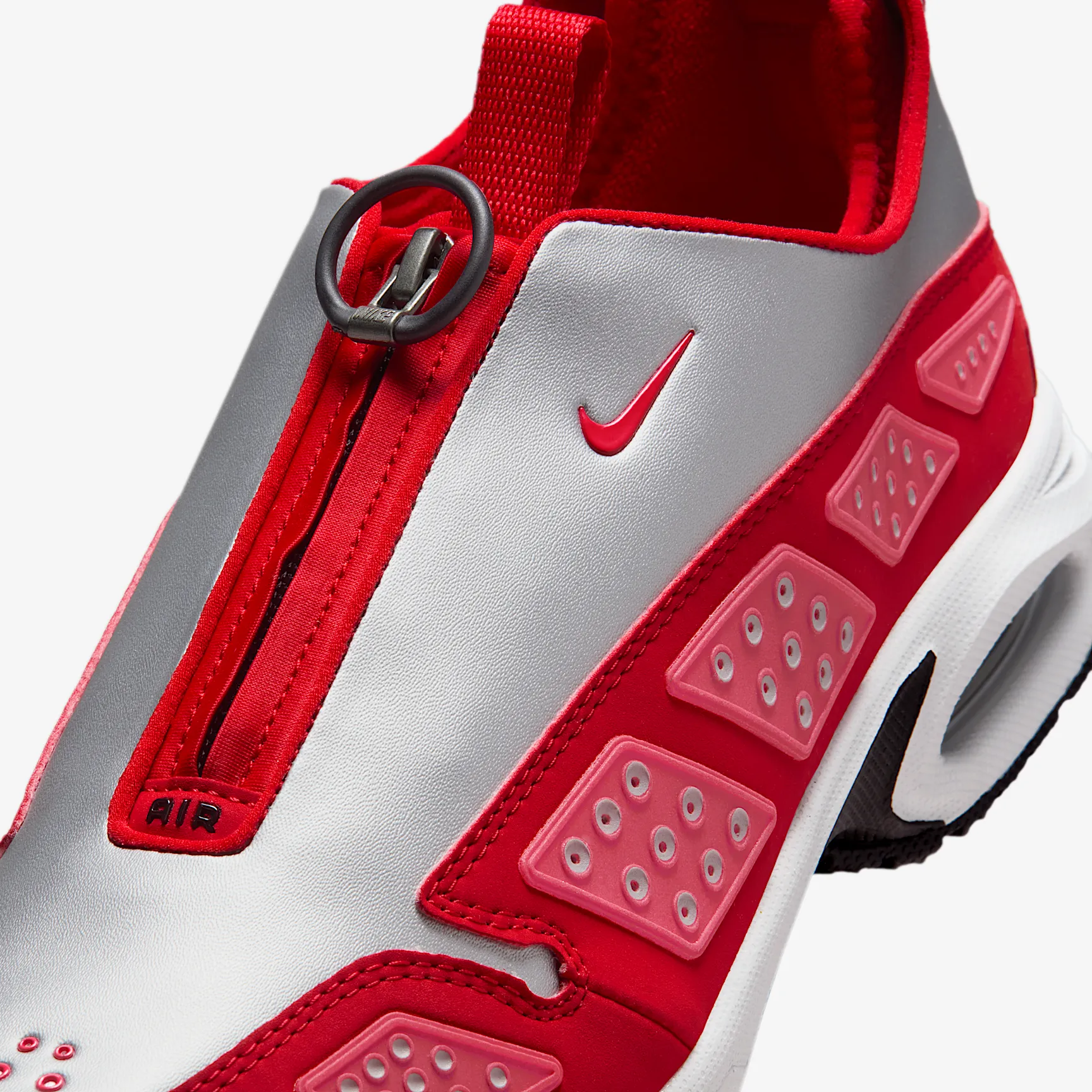 C30421_Nike-Air-Max-SNDR-WMNS_SILVER-FUSION-RED_IH3988-001_img6