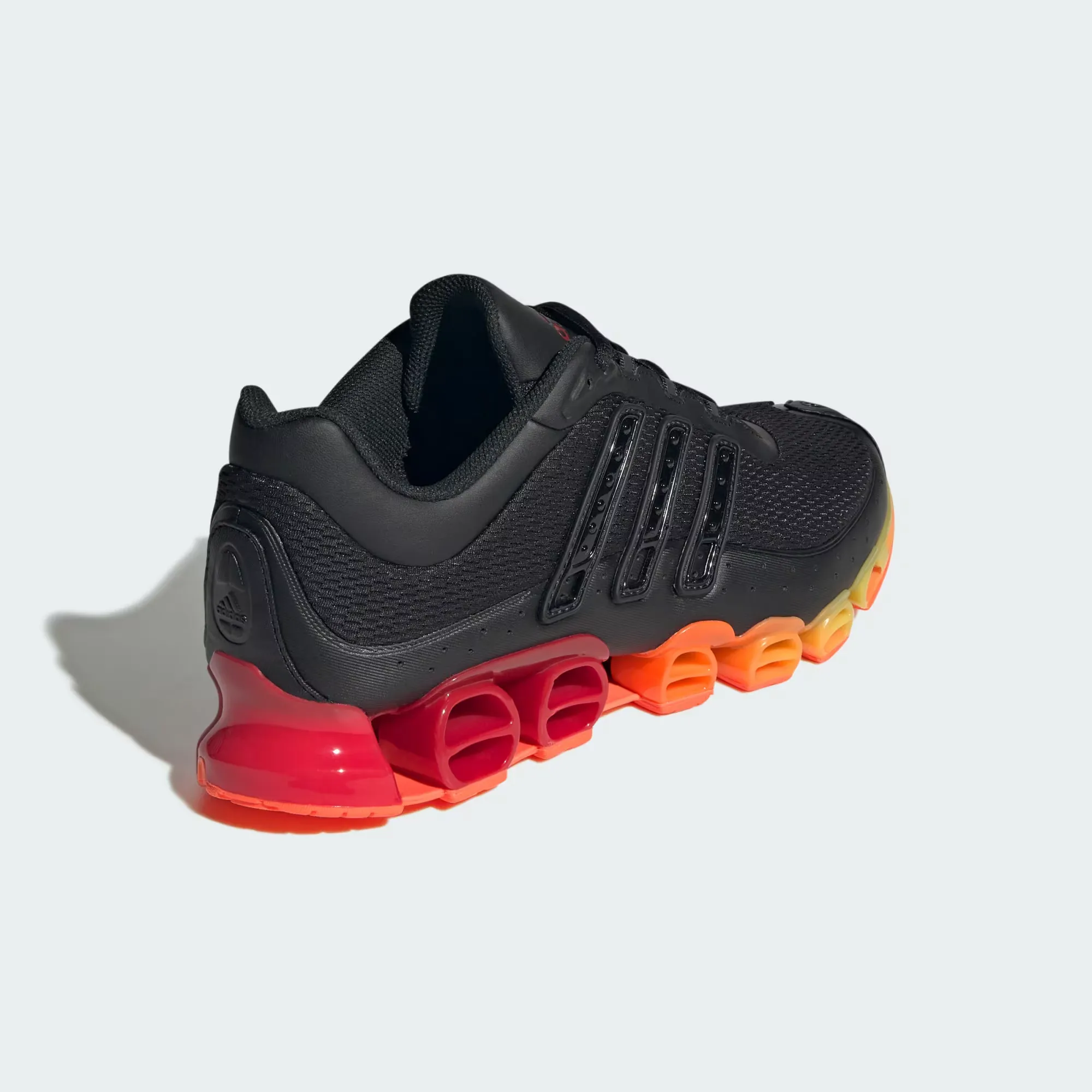 F4663E_adidas-Megaride_BLACK-SOLAR-ORANGE_JQ7833_img4