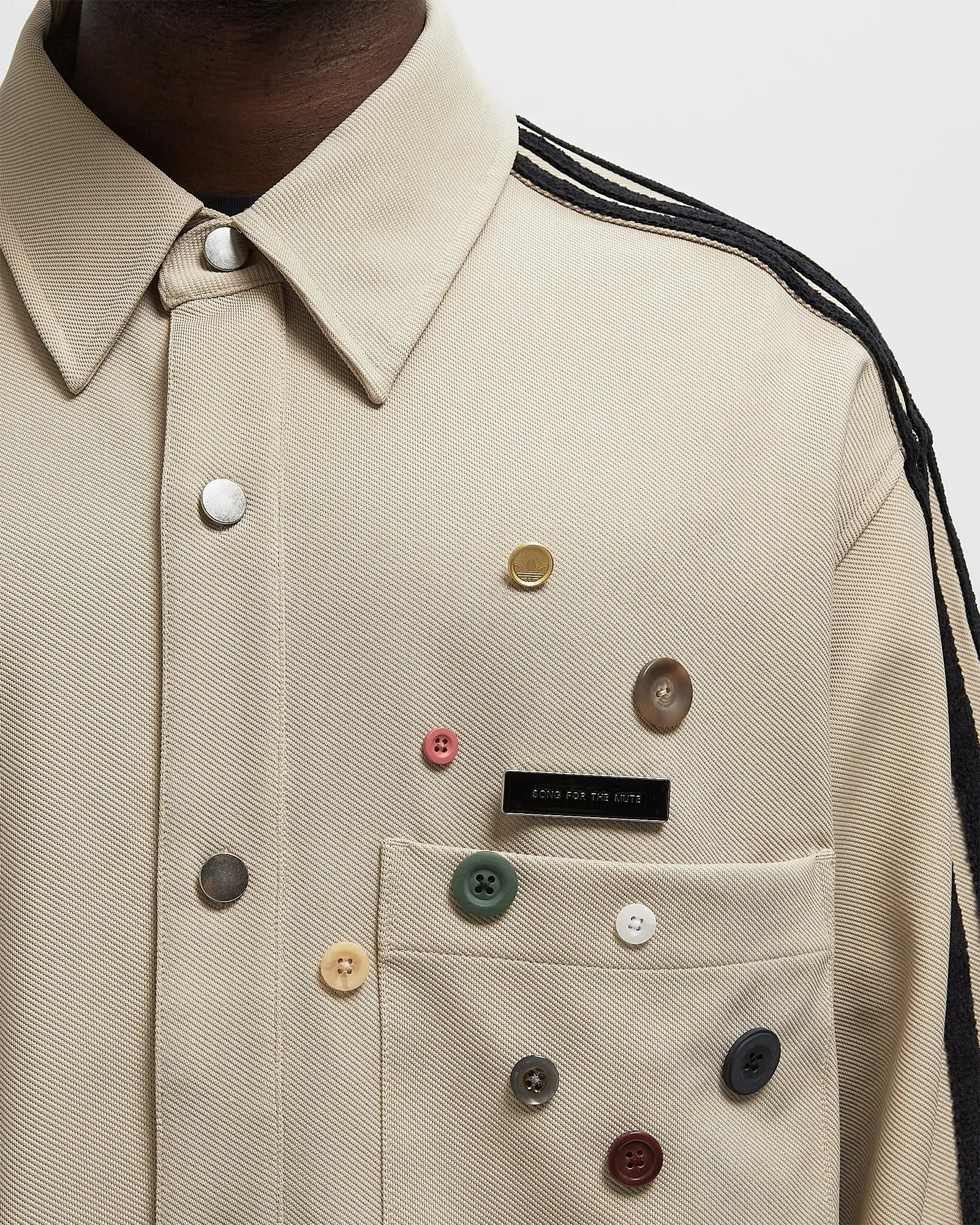 CBBCAA_Song-for-The-Mute-x-adidas-ADI006-Shirt_STONE-KHAKI_KC3141_img3