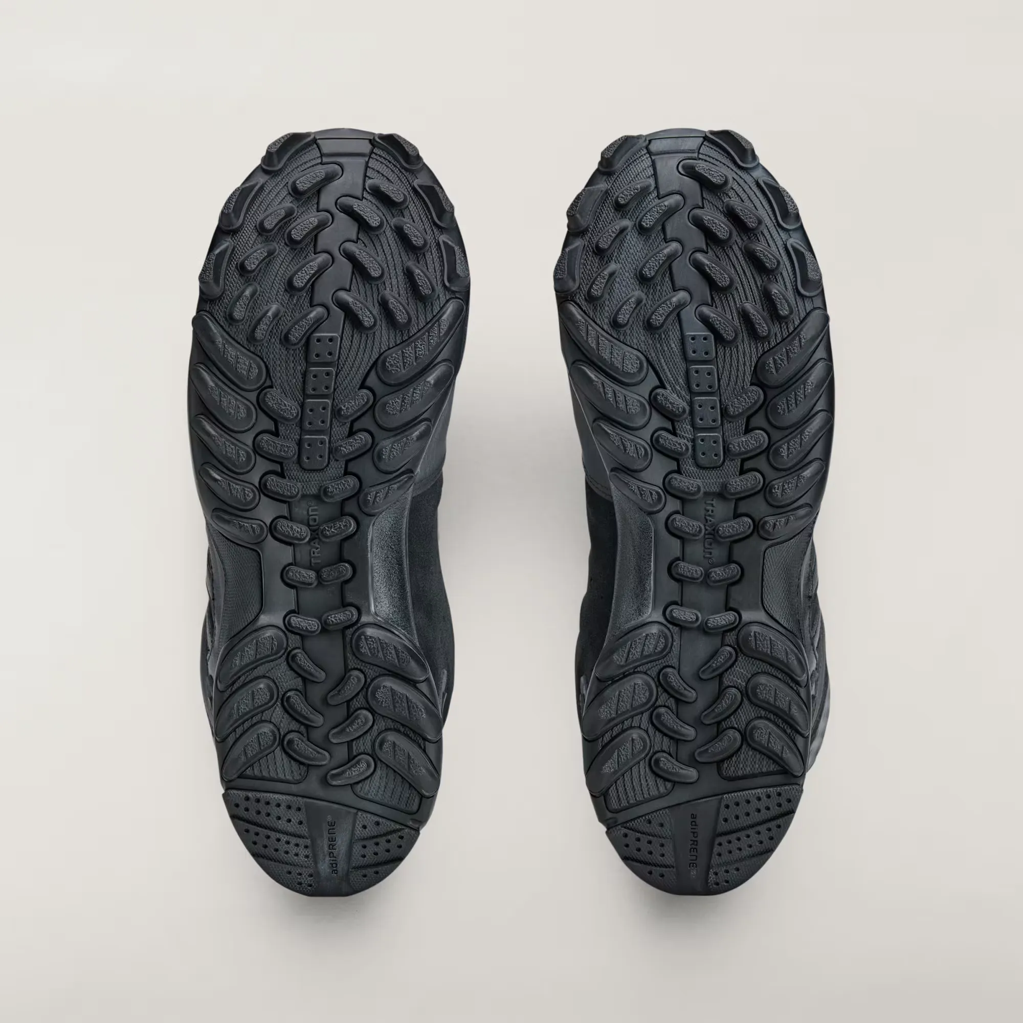000000_Thug-Club-x-adidas-GSG-9-Boot_TRIPLE-BLACK_JP6032_img2