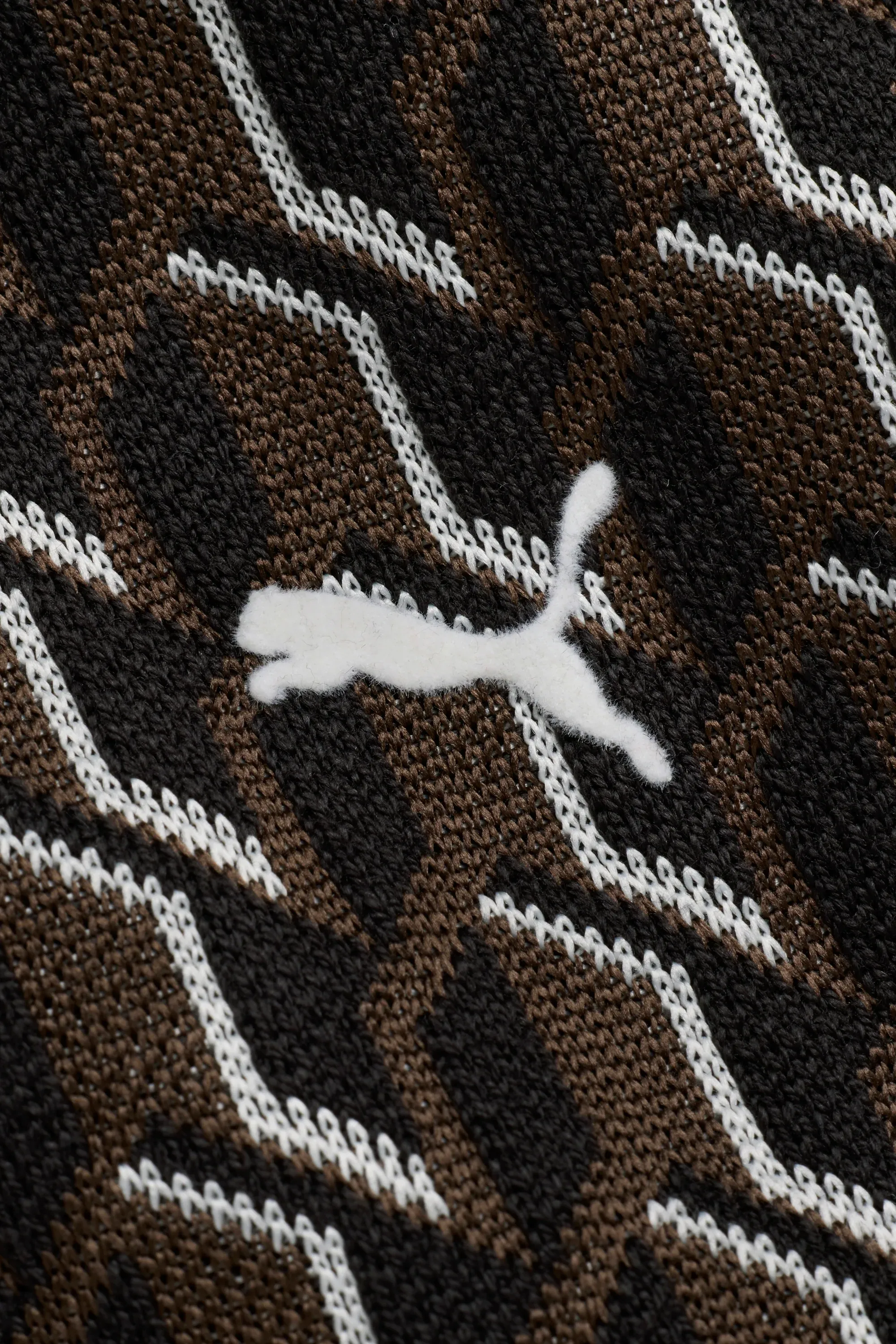 48372D_JJJJound-x-Puma-Longsleeve-Polo_BROWN_635538-52_img3