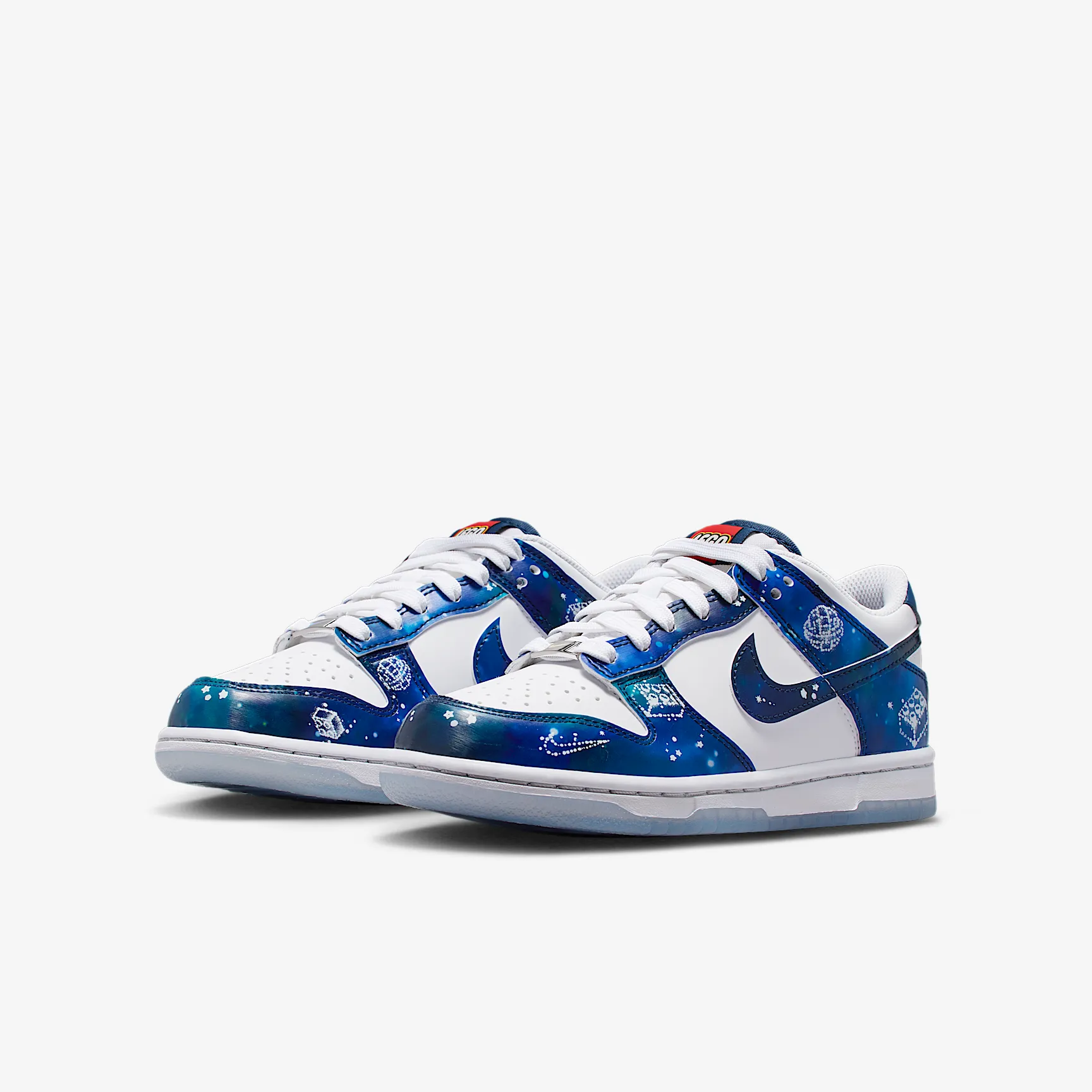 3977CA_LEGO-x-Nike-Dunk-Low-GS_BRAVE-BLUE_IM1448-100_img4