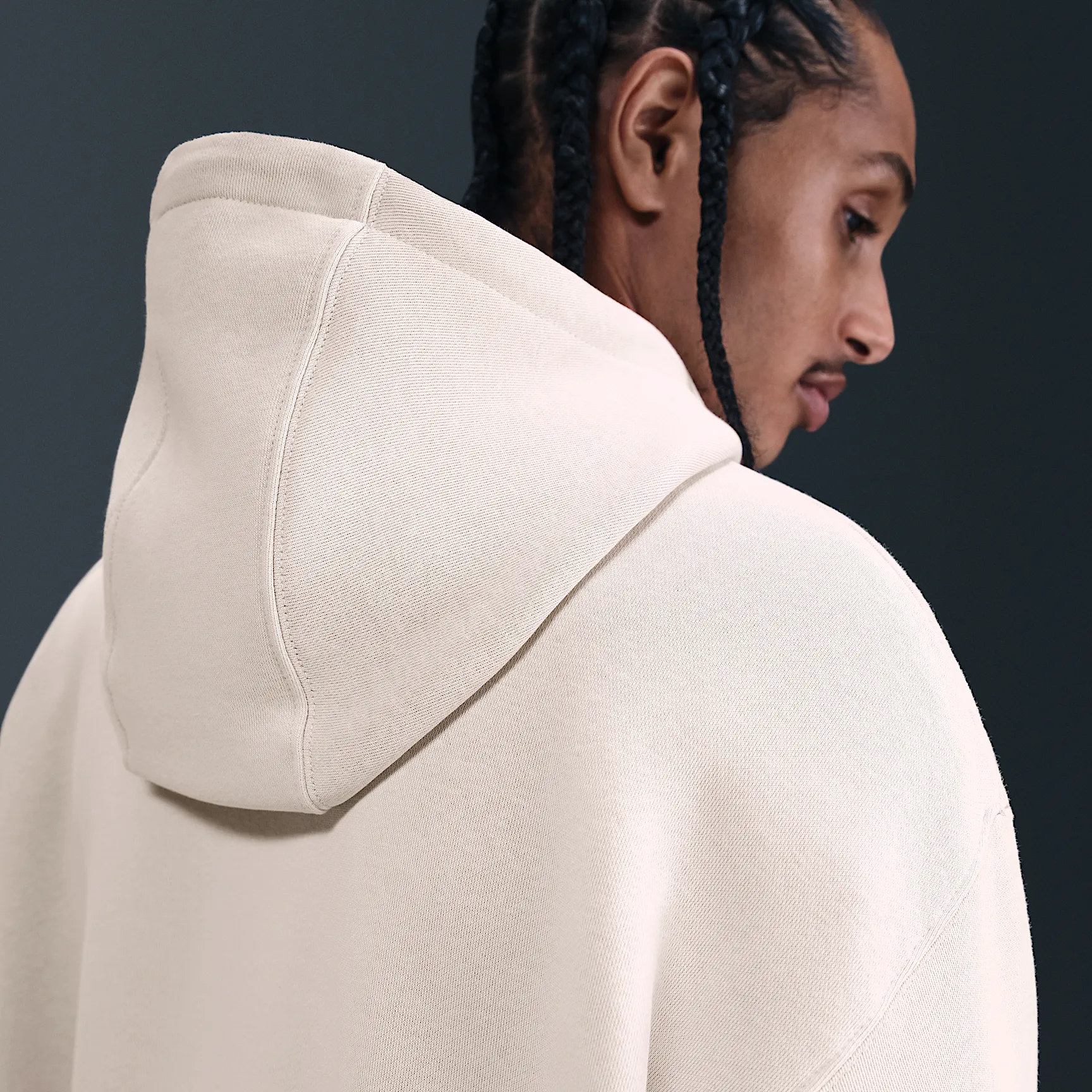 E2D6D3_Nike-Pullover-Hoodie_LIGHT-OREWOOD-BROWN_IQ2769-104_img1