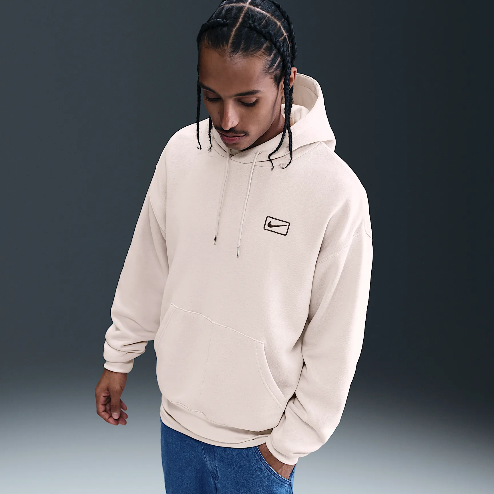 E2D6D3_Nike-Pullover-Hoodie_LIGHT-OREWOOD-BROWN_IQ2769-104_img2