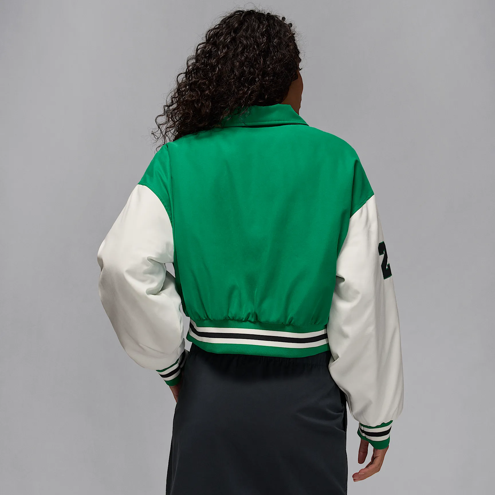 0E6A44_Jordan-Brooklyn-Therma-FIT-Varsity-Jacket-WMNS_-MALACHITE_HV0403-365_img1