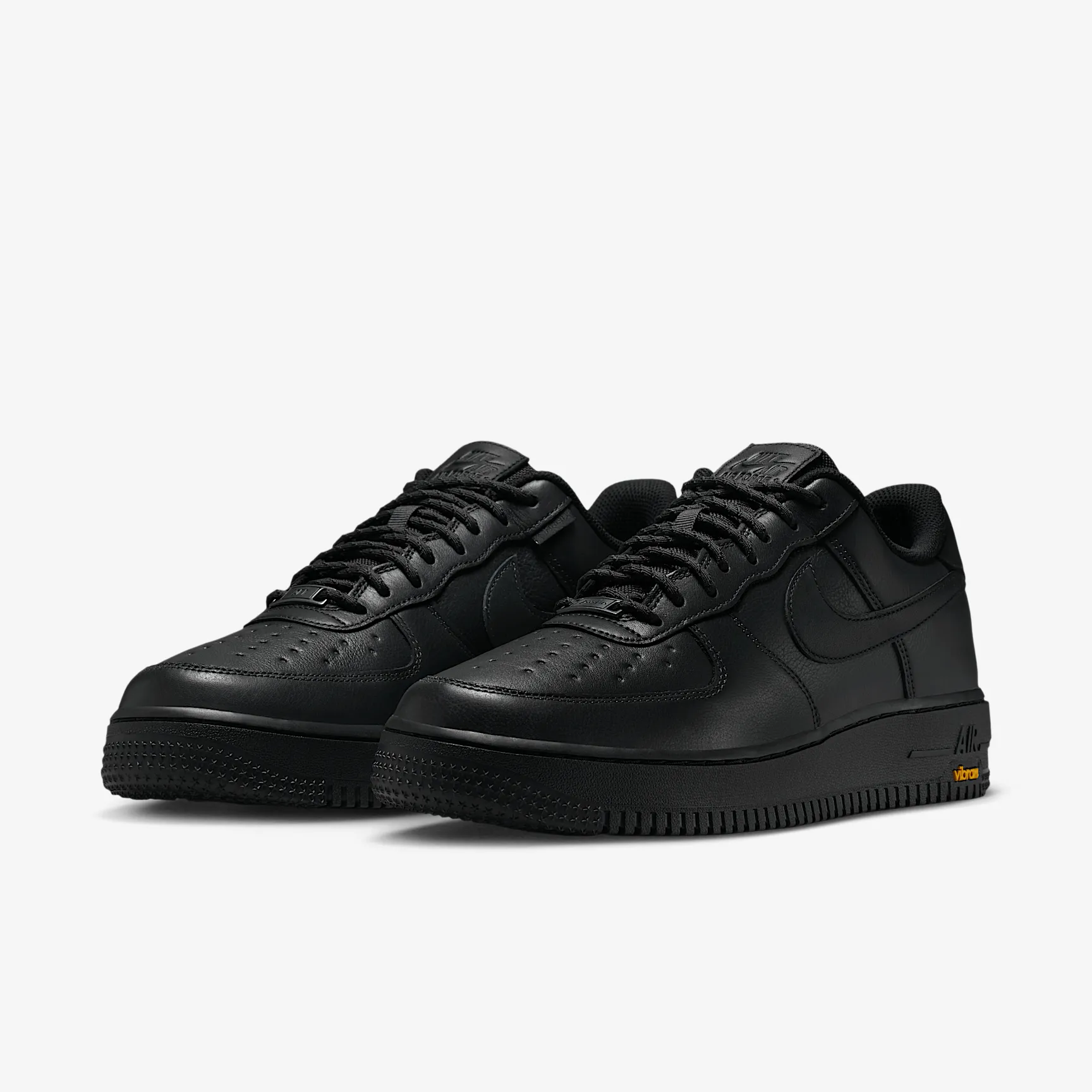 000000_Nike-Air-Force-1-Low-Gore-Tex-Vibram_BLACK_HV5953-001_img4