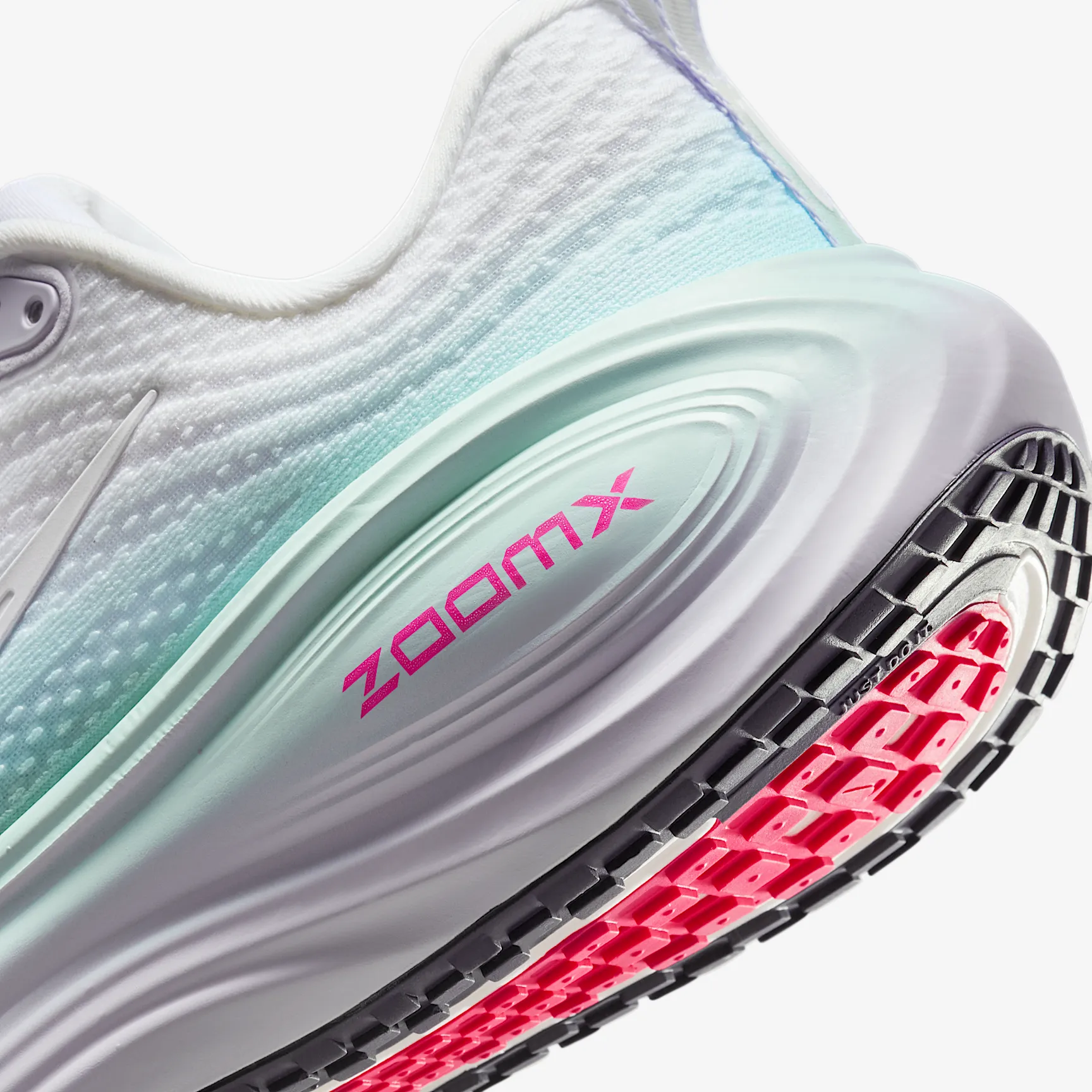 B7E2E2_Nike-Vomero-Plus-WMNS_GLACIER-BLUE_IM6682-159_img7