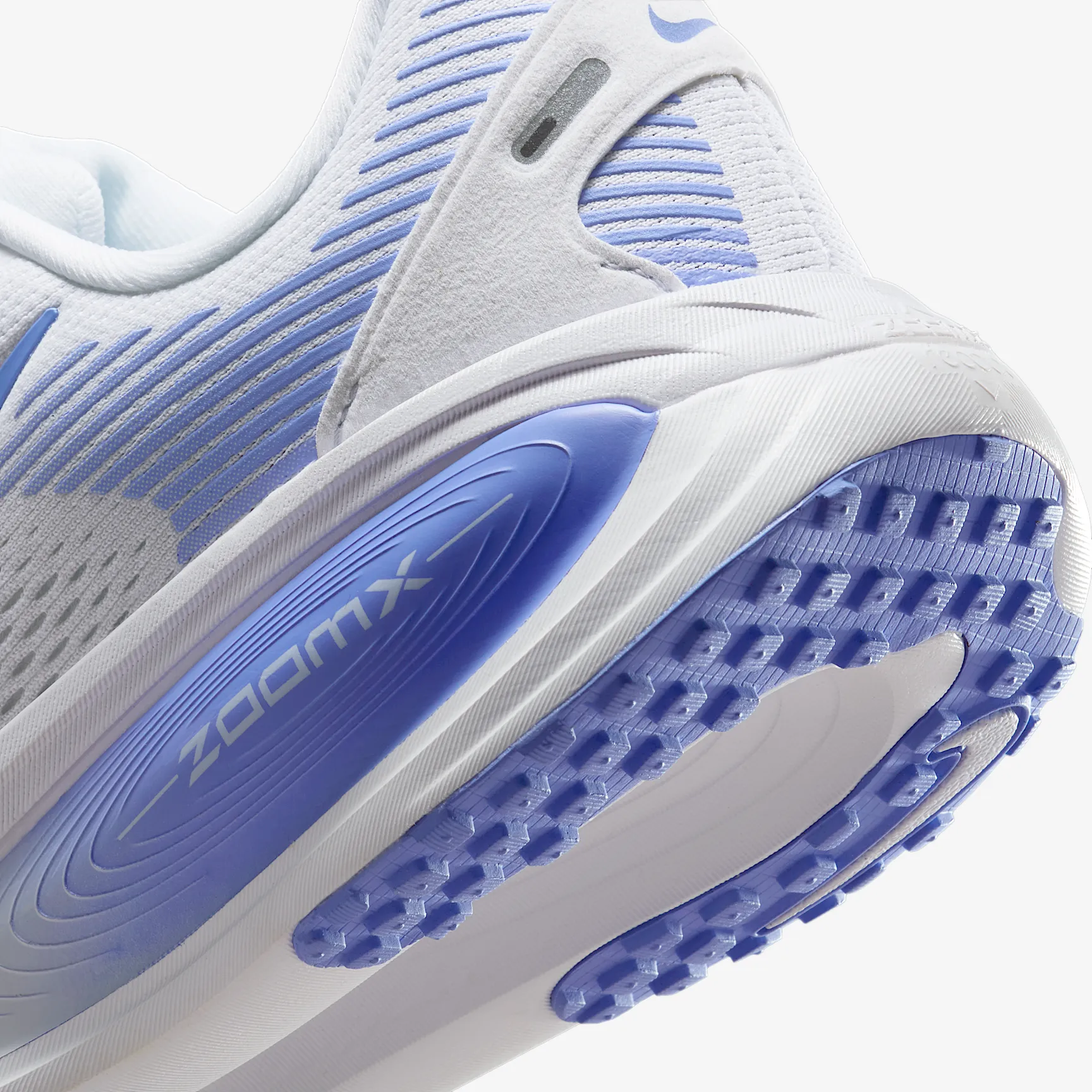 5D6698_Nike-Vomero-18-WMNS_WHITE-ROYAL-PULSE_HM6804-111_img7