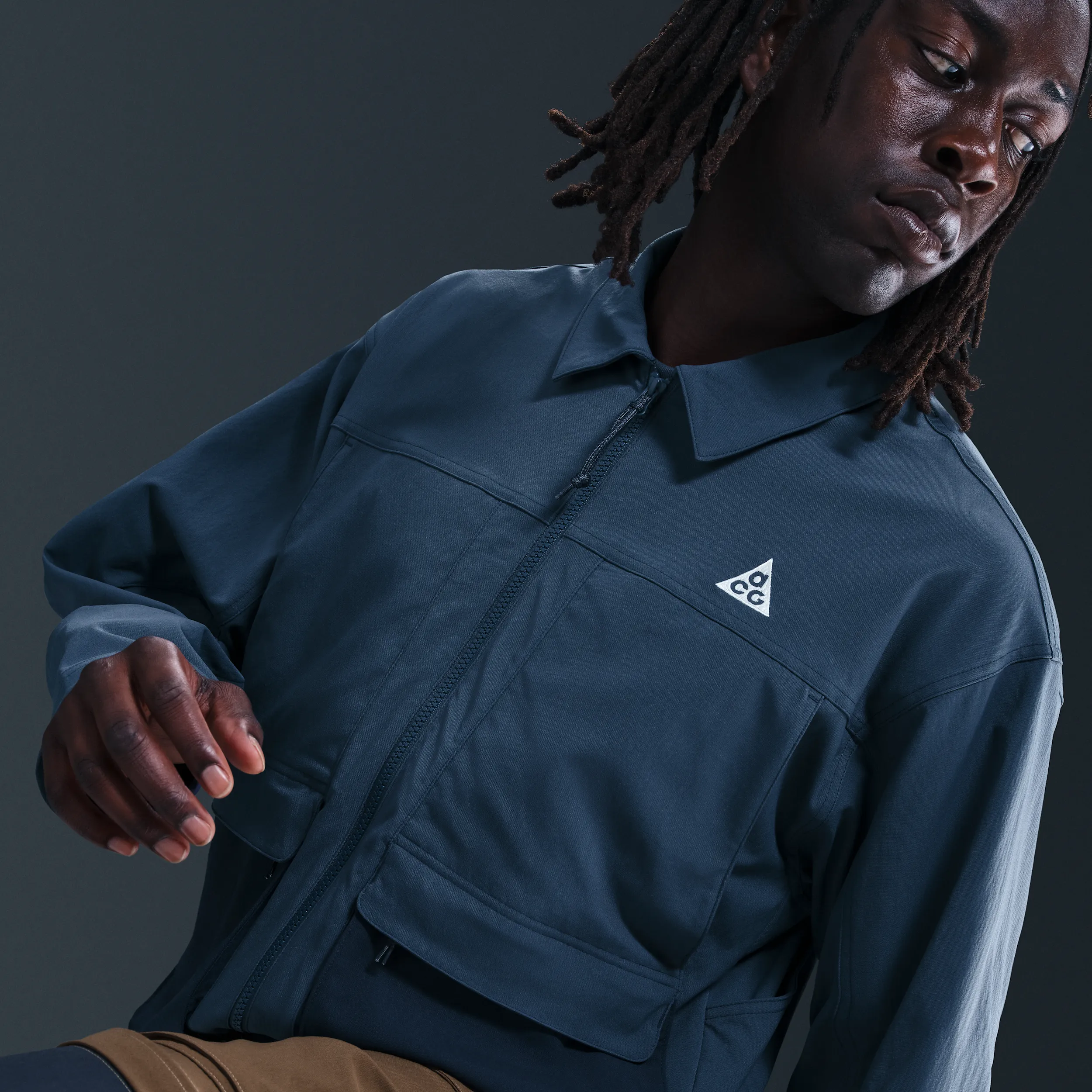 273c52_Nike-ACG-Smith-Summit-UV-Jacket_THUNDER-BLUE-OBSIDIAN_HV0598-437_img3