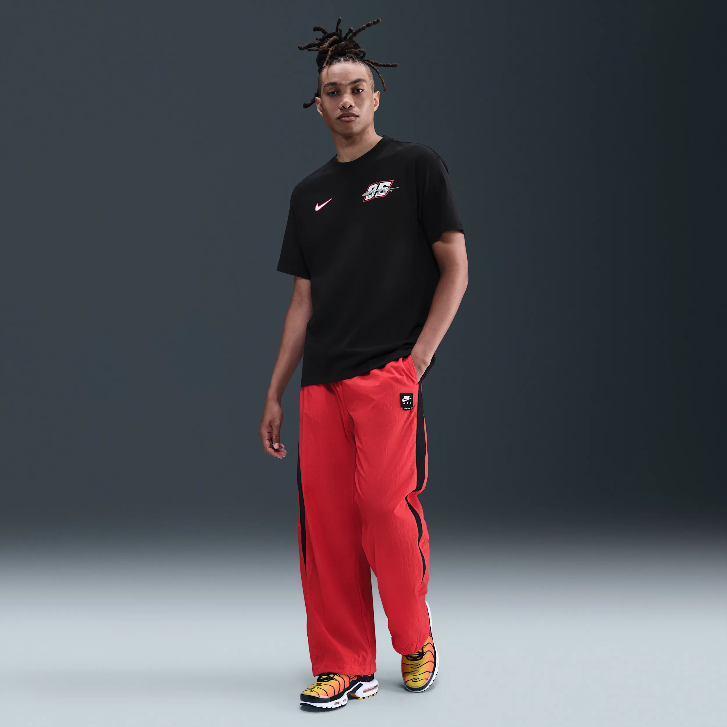 1F1F1F_Nike-Max90-T-Shirt_BLACK_HV0131-010_img4