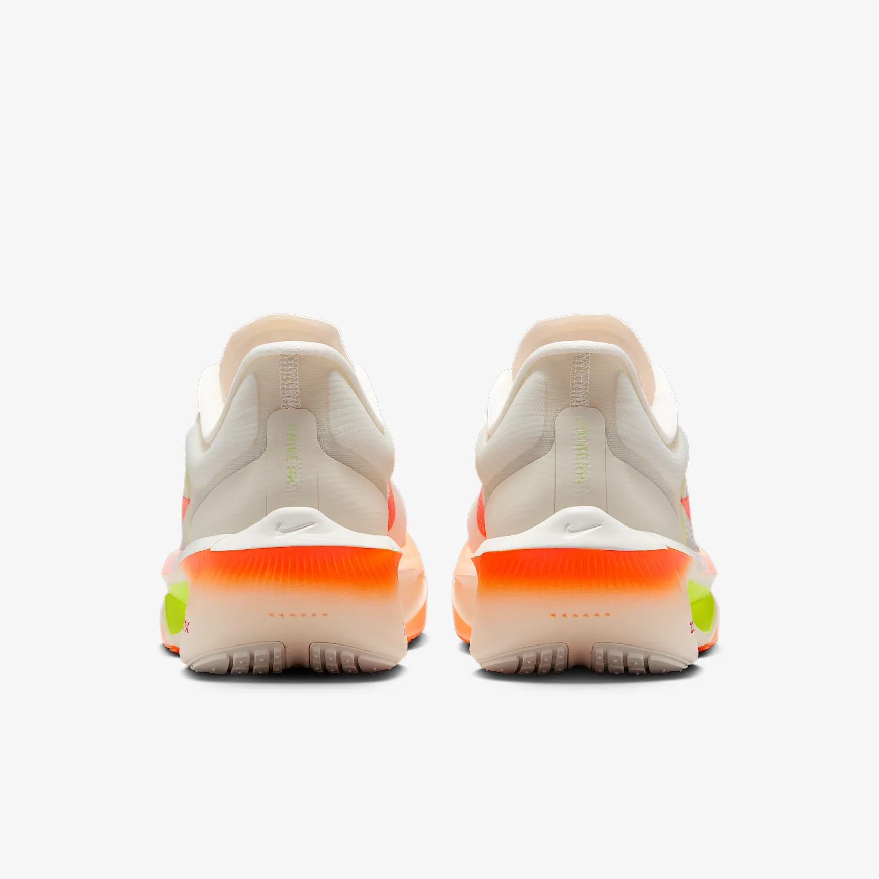 D8140A_Nike-Zoom-Fly-6-WMNS_PALE-IVORY-HYPER-CRIMSON_FN8455-105_img5