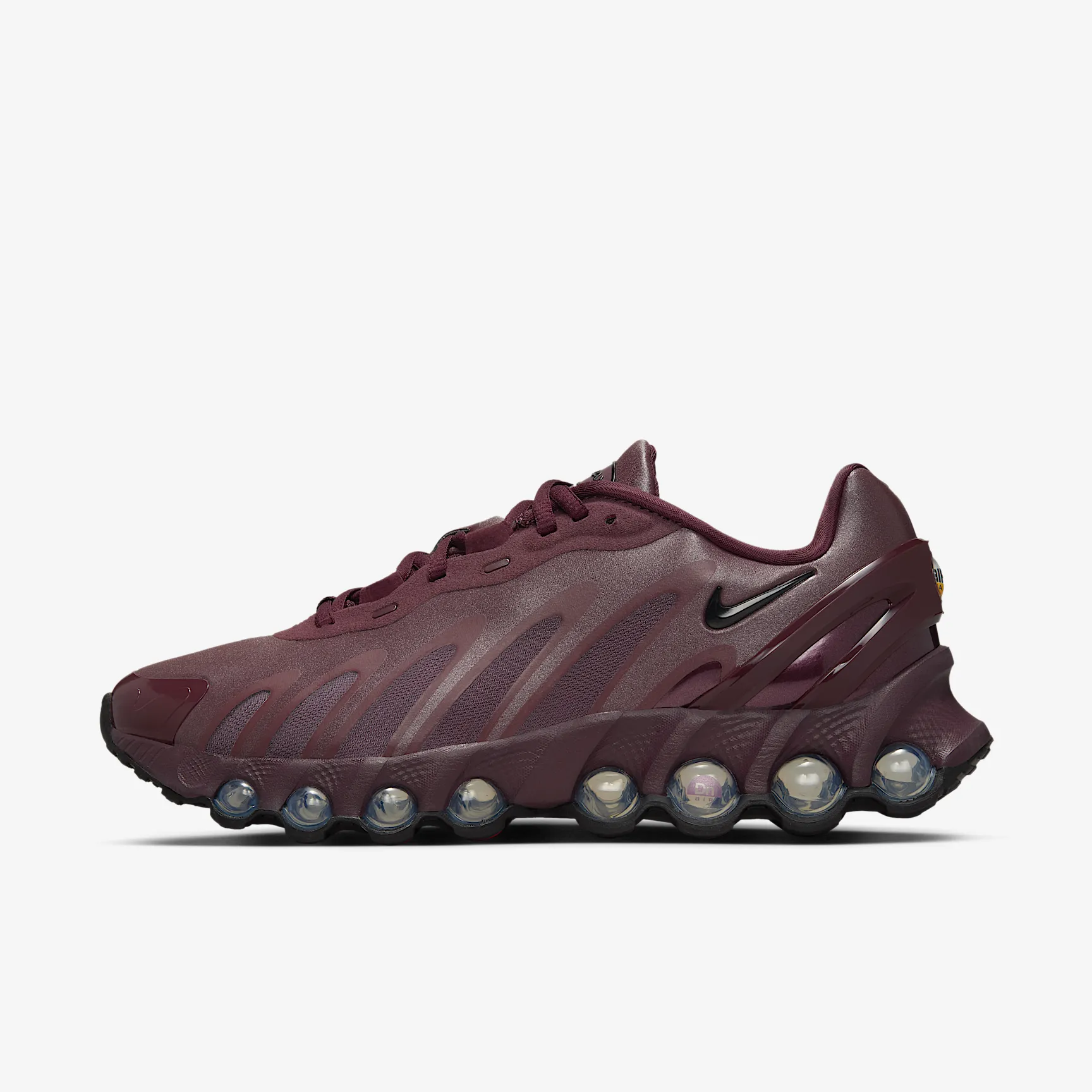 69444B_Nike-Air-Max-Dn8-WMNS_BURGUNDY-CRUSH-METALLIC-SILVER_HF5509-602_img0
