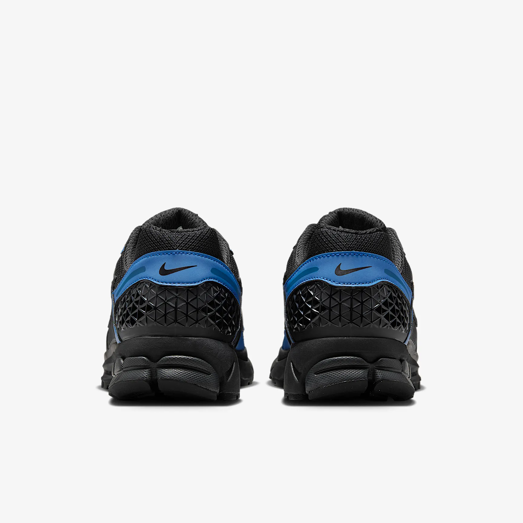 3270AC_Nike-Zoom-Vomero-5-SE_BLACK-COURT-BLUE_HV6900-001_img5