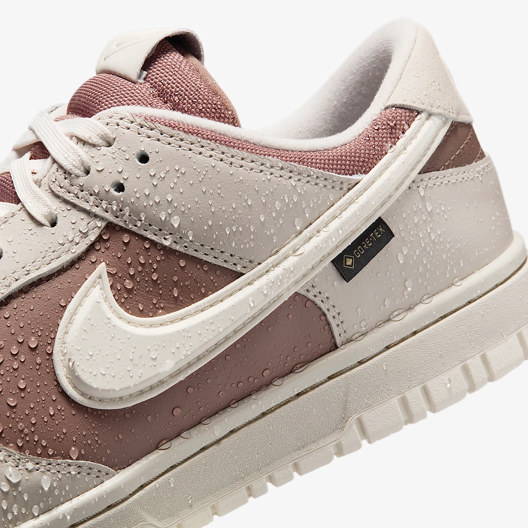 5F413E_Nike-Dunk-Low-Gore-Tex_LIGHT-BONE-SAIL_HQ2053-002_img8