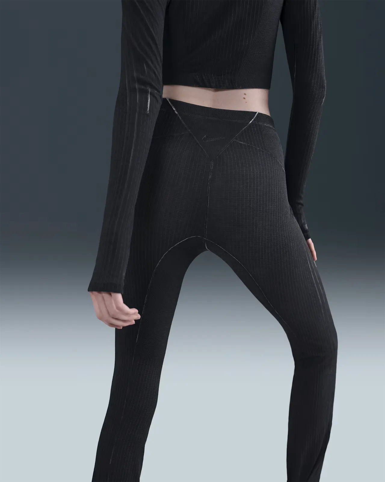 000000_KNWLS-x-Nike-Ghost-Pants-WMNS_BLACK-NYLON-POLYESTER_A-venir_img2