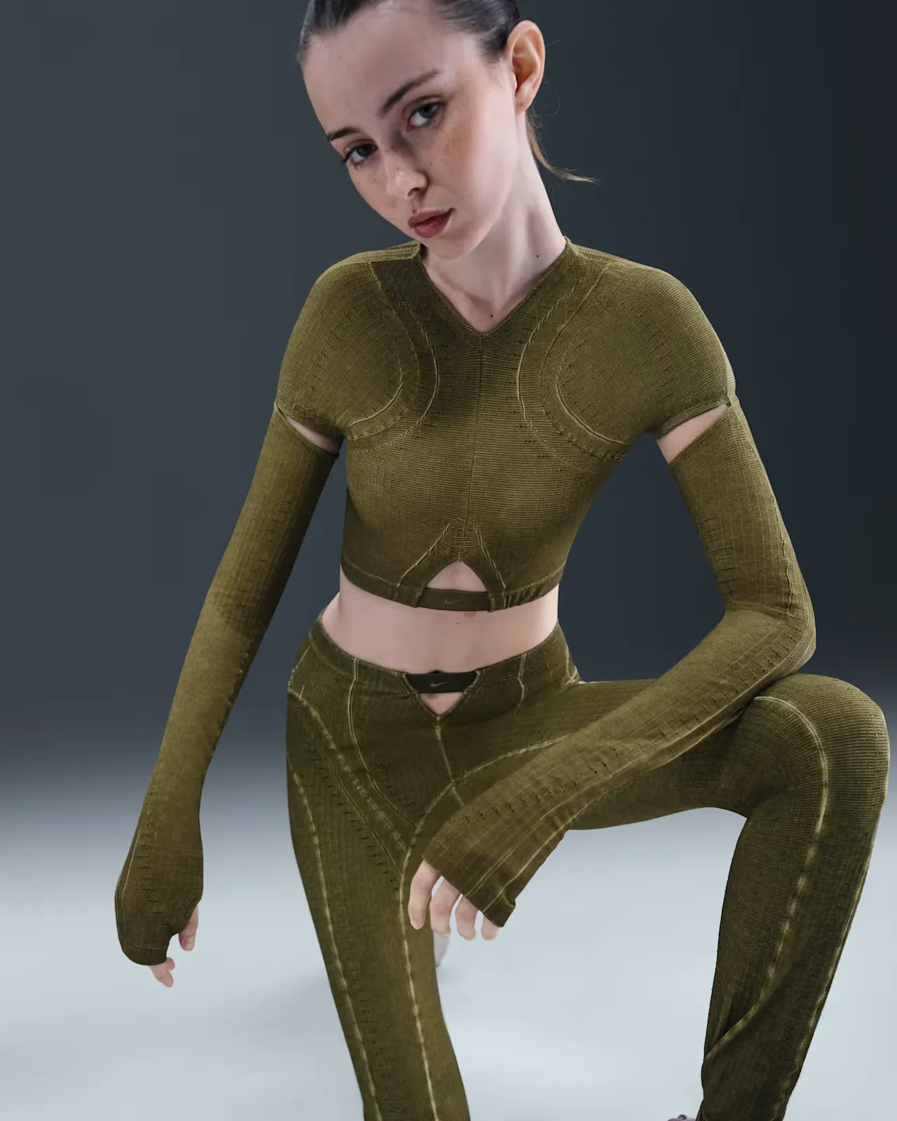 6C5D3E_KNWLS-x-Nike-Ghost-Top-WMNS_KHAKI_IB0265-368_img2