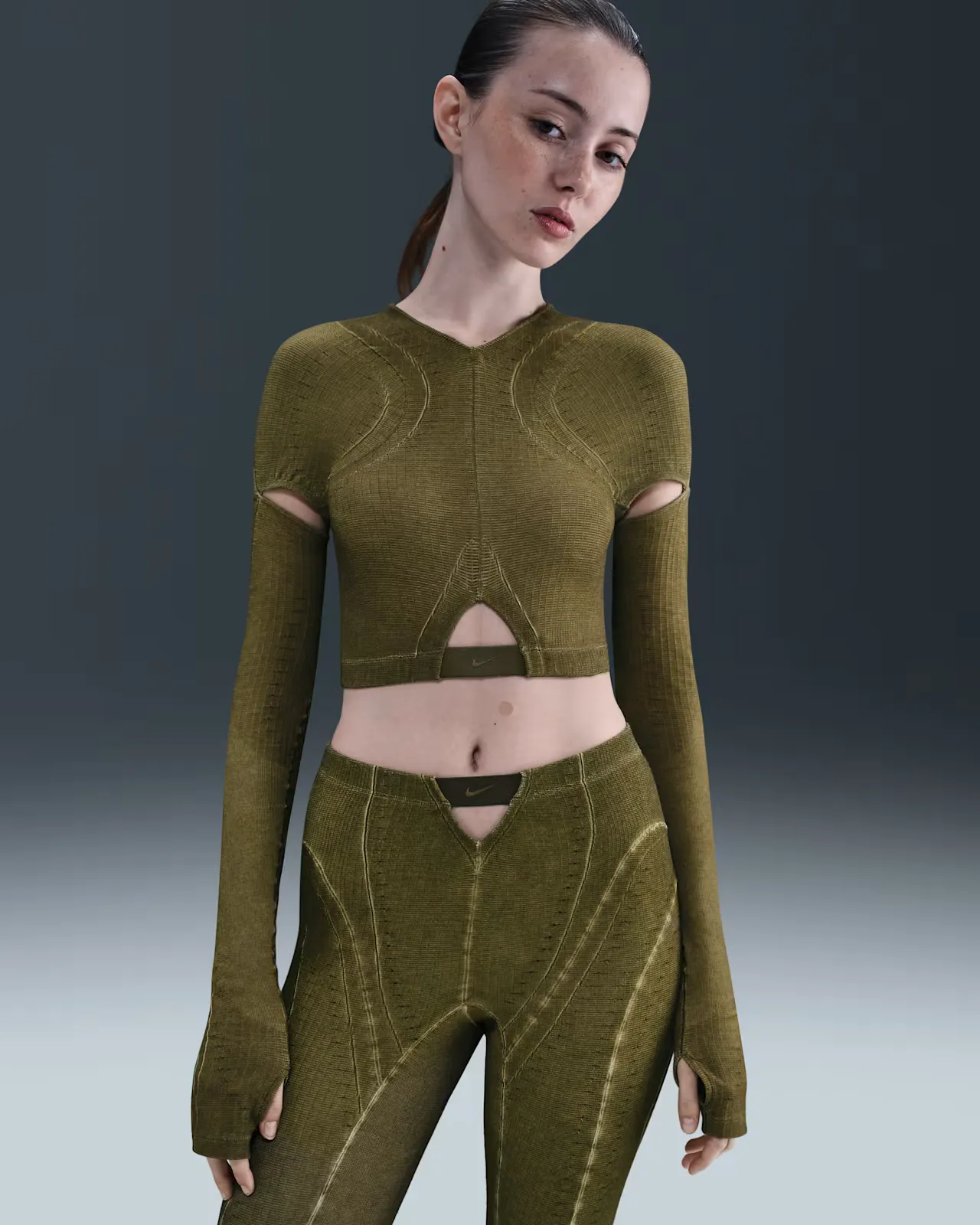 6C5D3E_KNWLS-x-Nike-Ghost-Top-WMNS_KHAKI_IB0265-368_img0