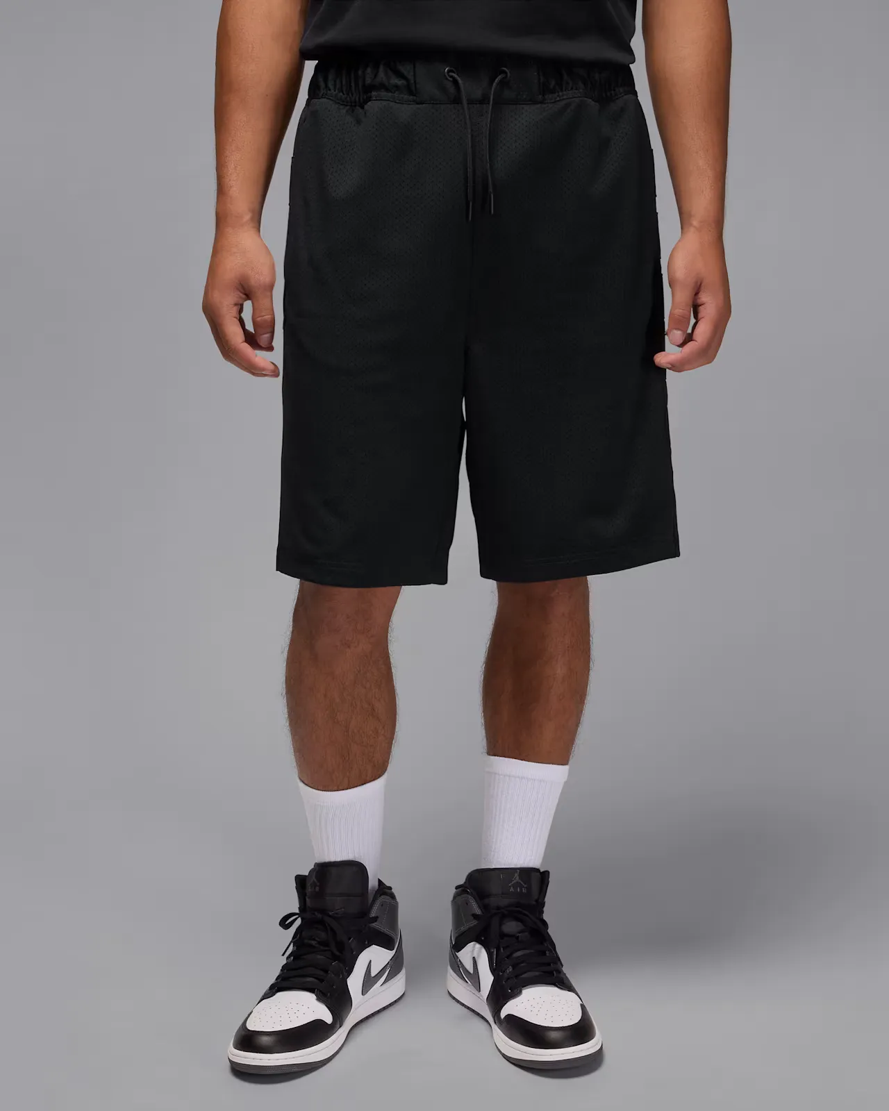 000000_Infinite-Archives-x-Jordan-Cat-Scratch-Shorts_BLACK_HV8680-010_img0