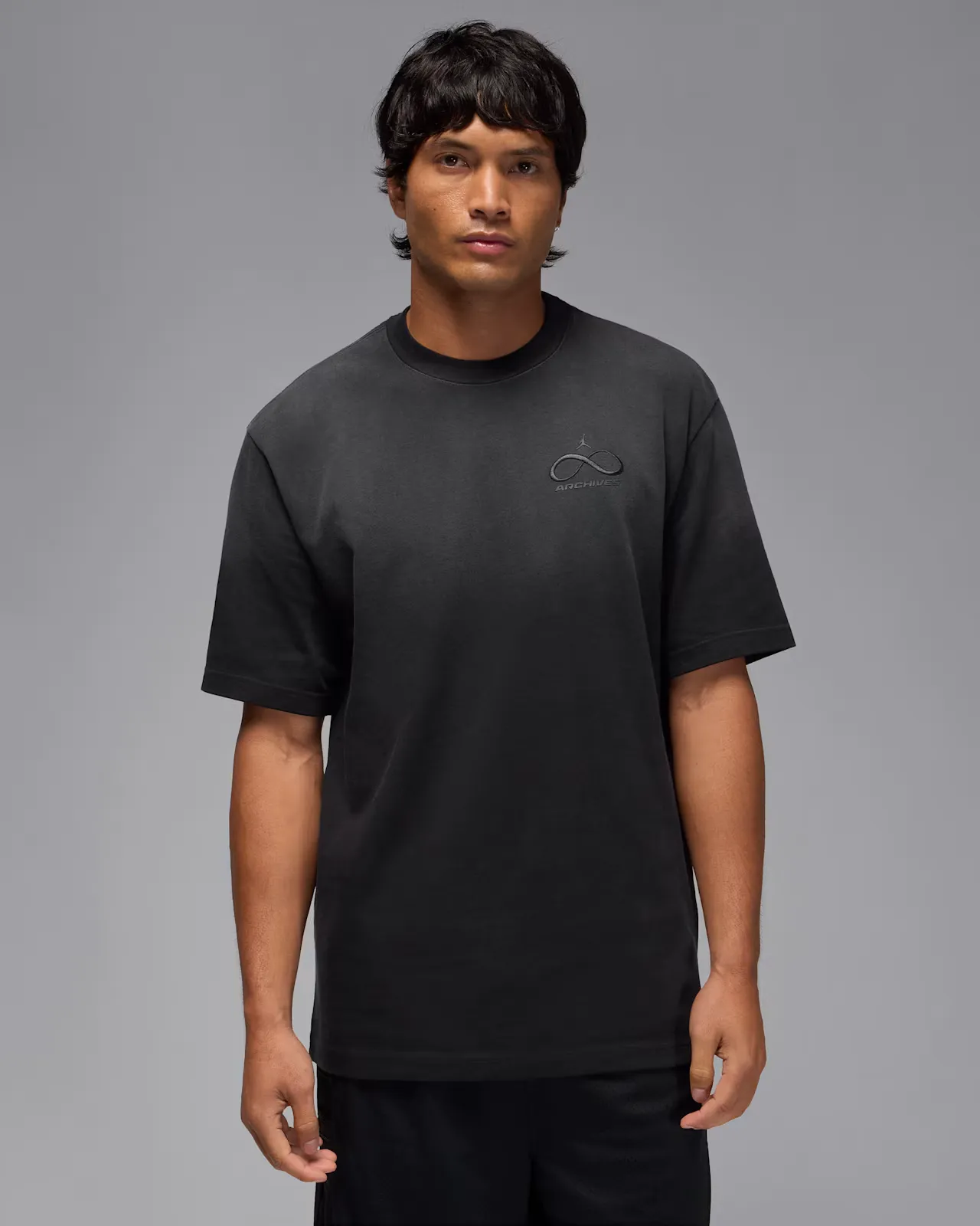 000000_Infinite-Archives-x-Jordan-T-Shirt_BLACK_HV8682-010_img0