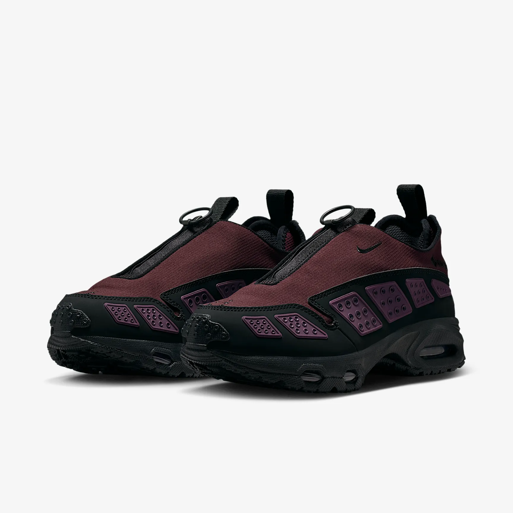 3D2126_Nike-Air-Max-SNDR-GTX_BURGUNDY_FZ4238-600_img4