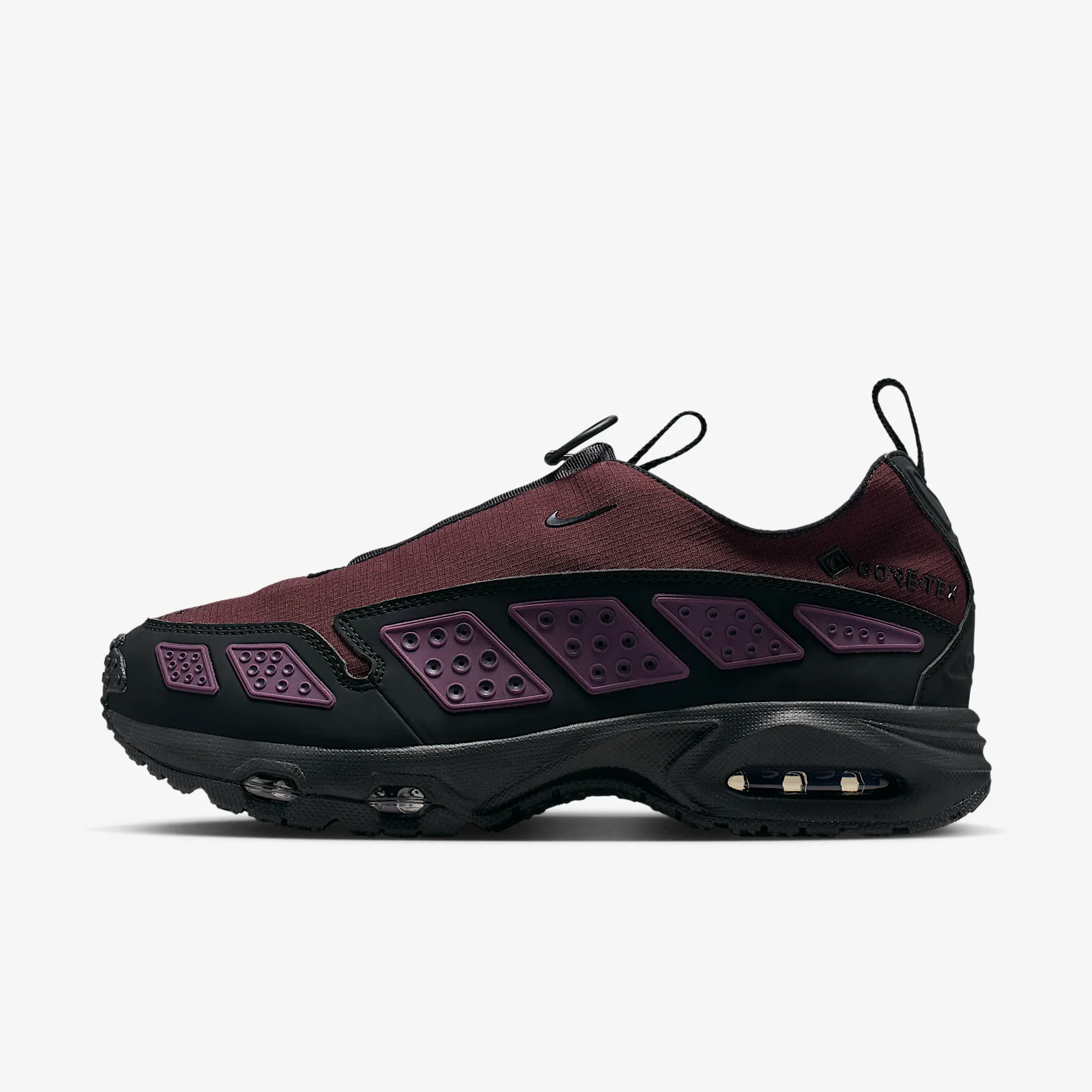 3D2126_Nike-Air-Max-SNDR-GTX_BURGUNDY_FZ4238-600_img0