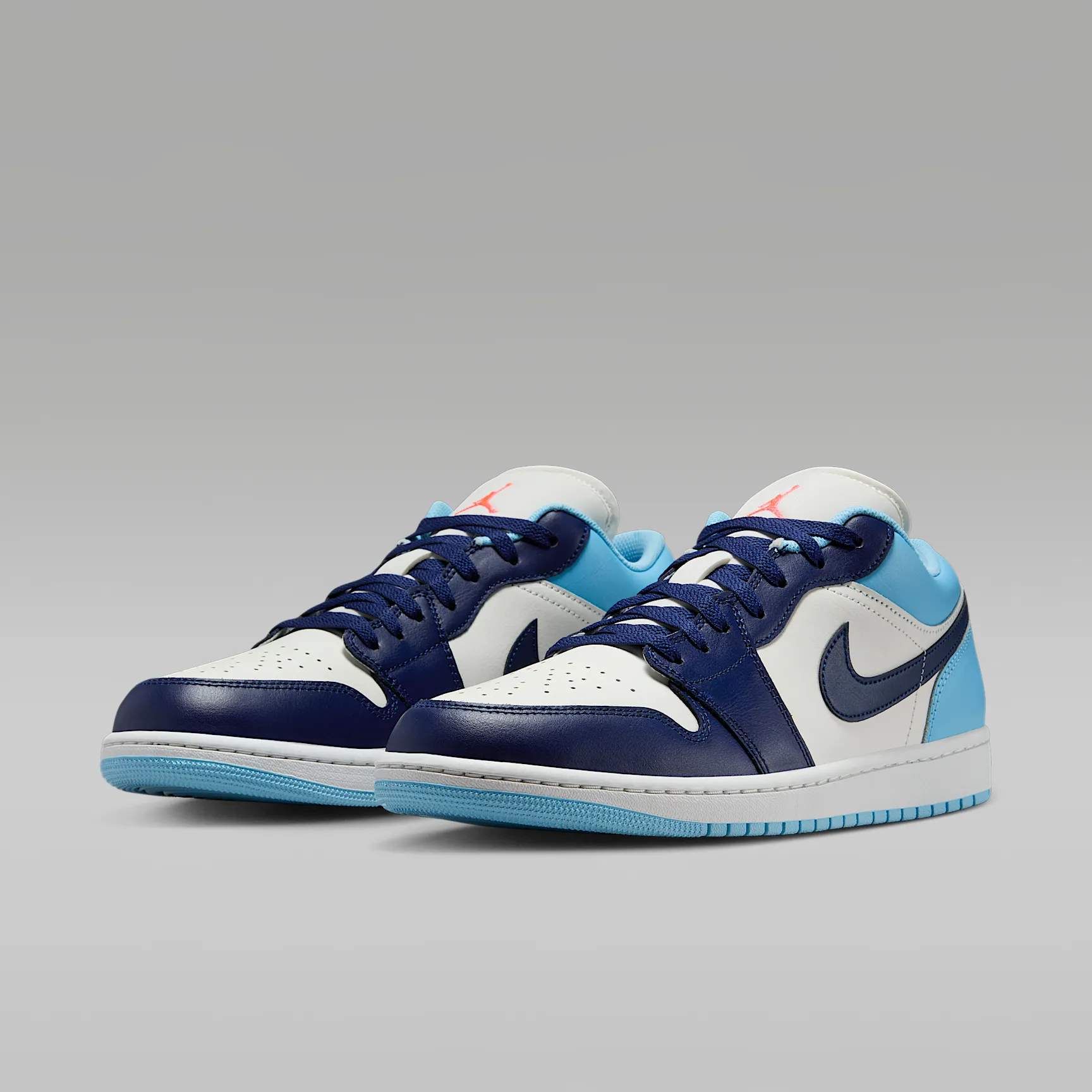 197CA5_Air-Jordan-1-Low_BLUE-CHILL_553558-149_img4