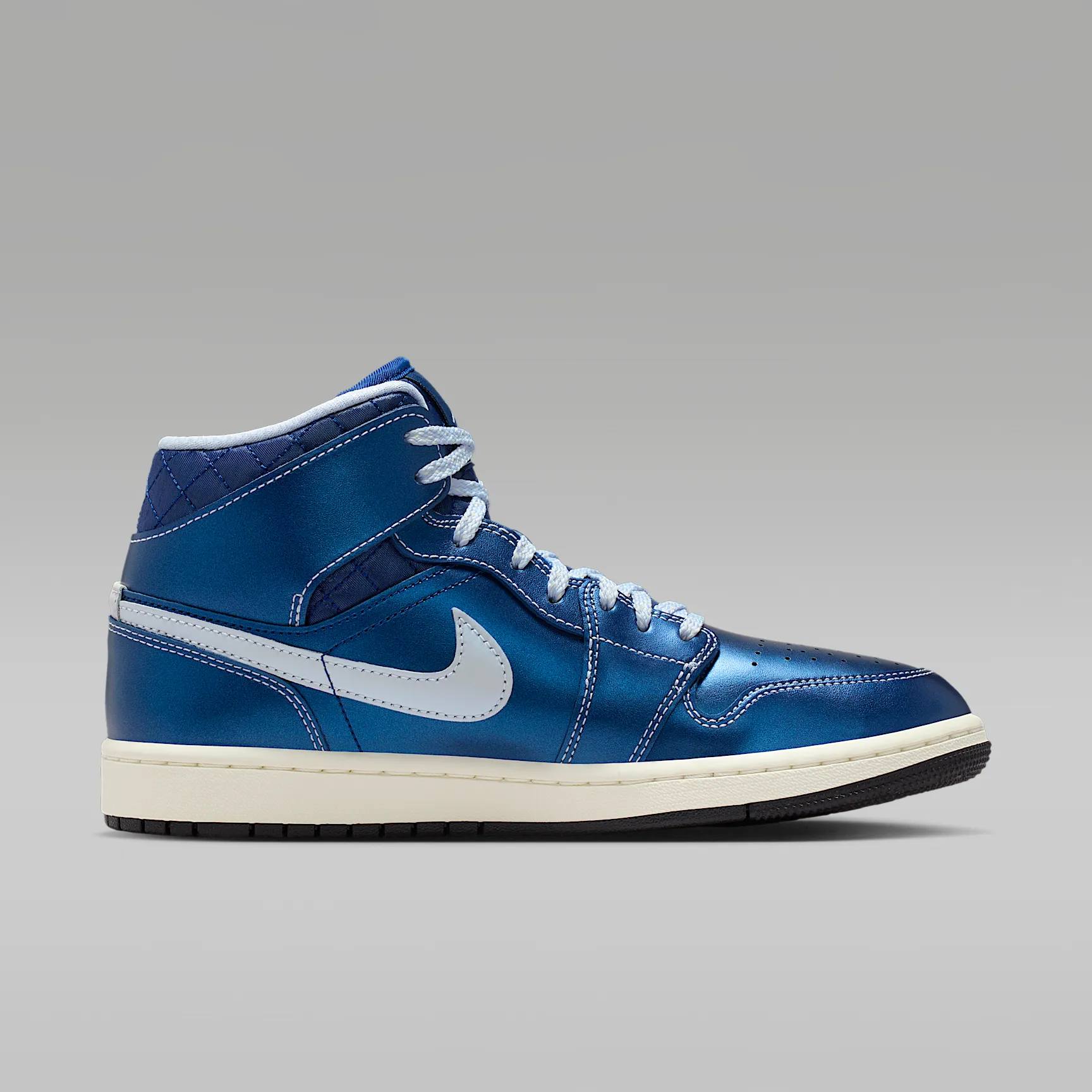 124B79_Air-Jordan-1-Mid-SE_METALLIC-BLUE_IM5128-001_img2