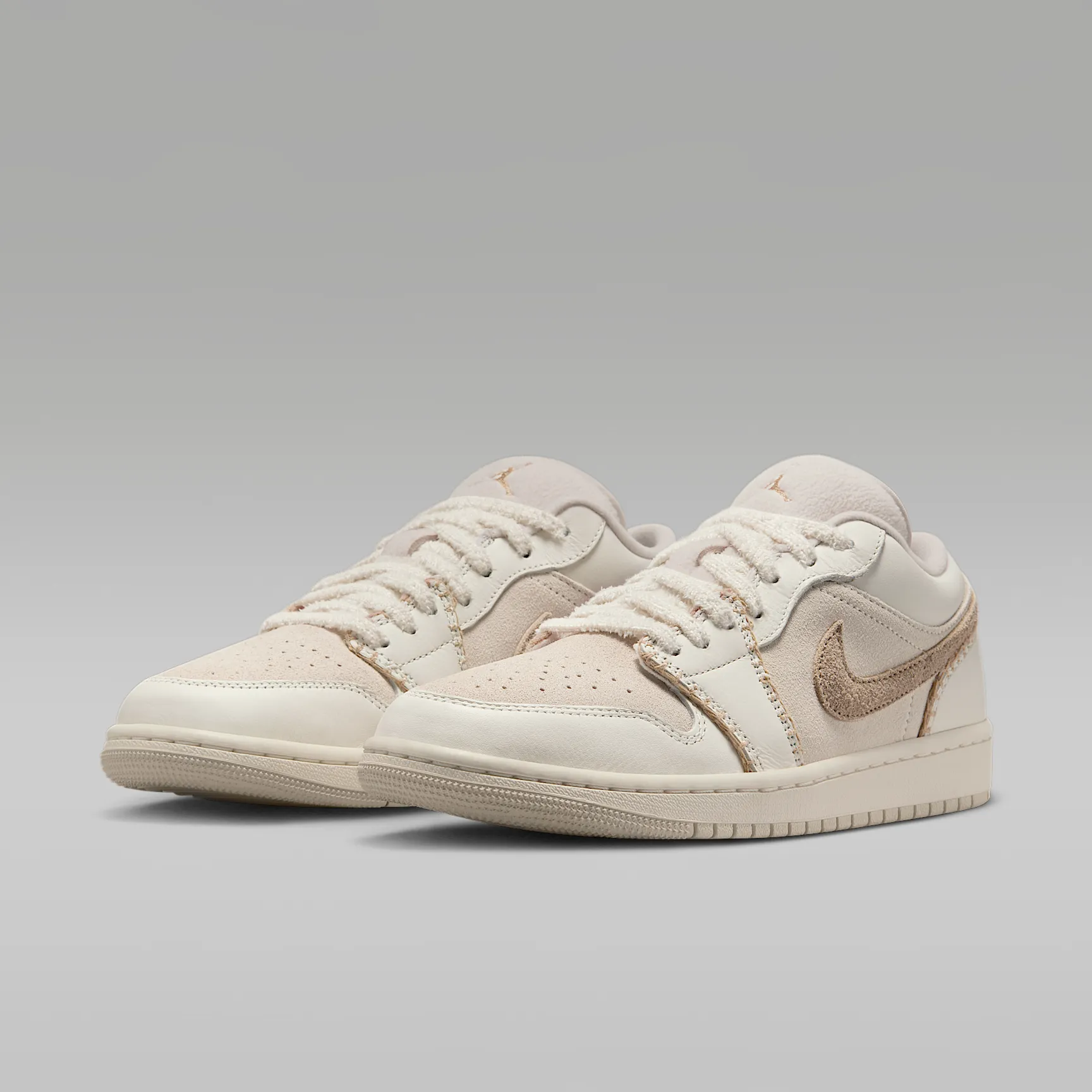 A28A77_Air-Jordan-1-Low-SE_LIGHT-OREWOOD-SAIL_HV4268-120_img4