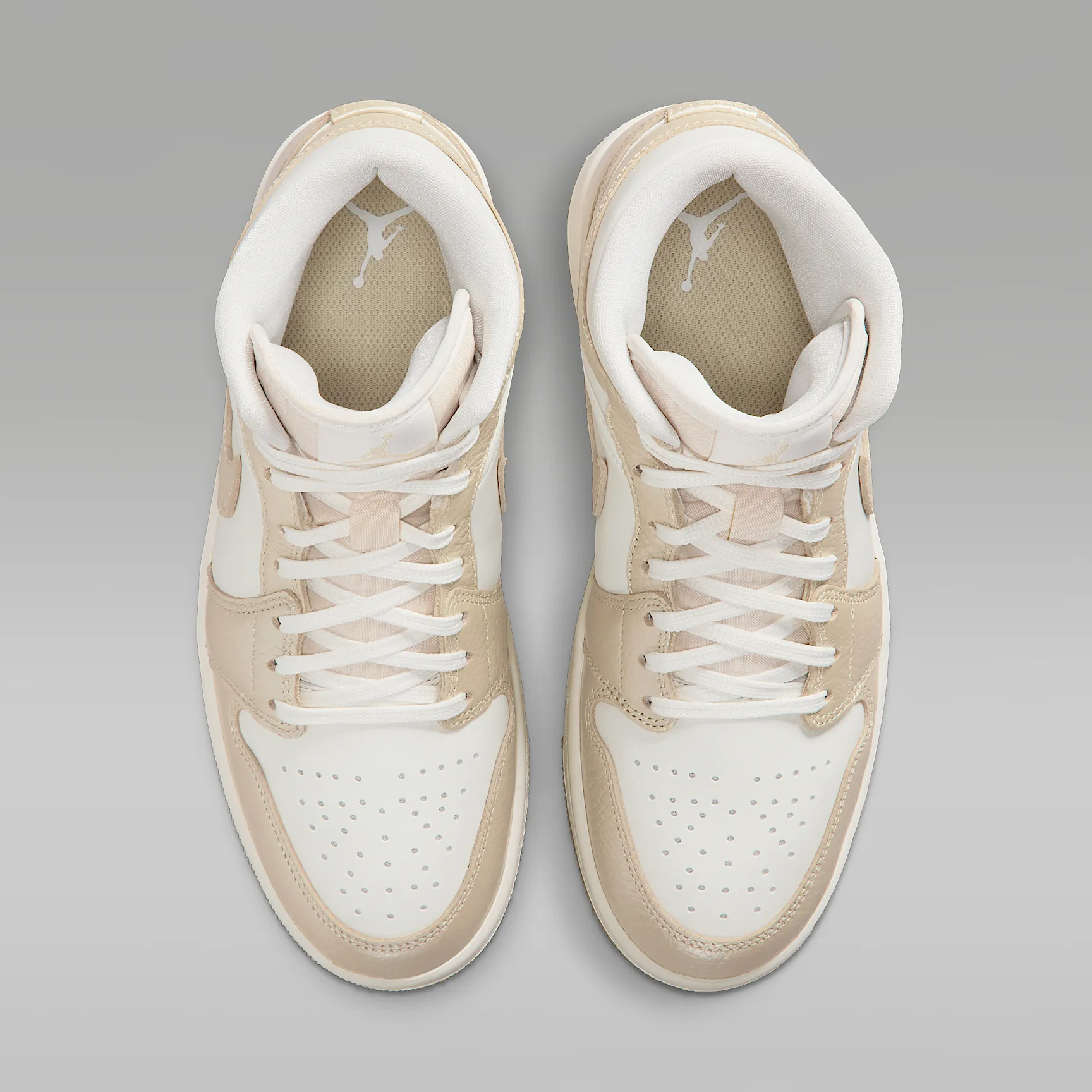 E7E0C9_Air-Jordan-1-Mid-SE_SAIL-PALE-IVORY-GOLD_HV5159-100_img3