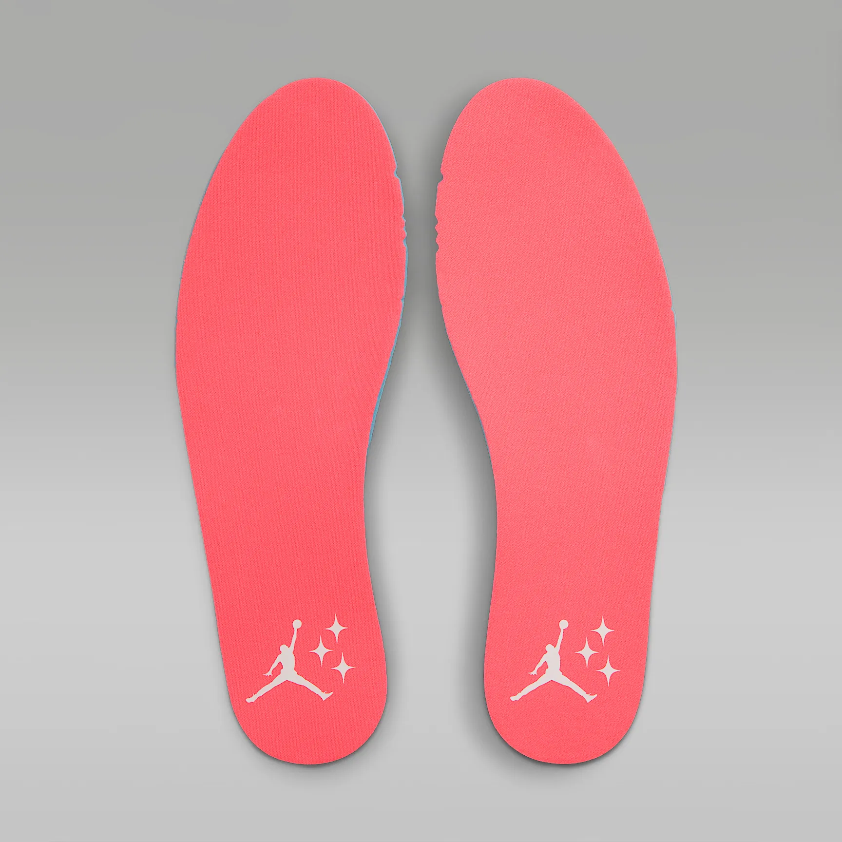 FF6D78_Air-Jordan-1-Mid-WMNS_HOT-LAVA-BLUE-CHILL_IM7420-133_img8