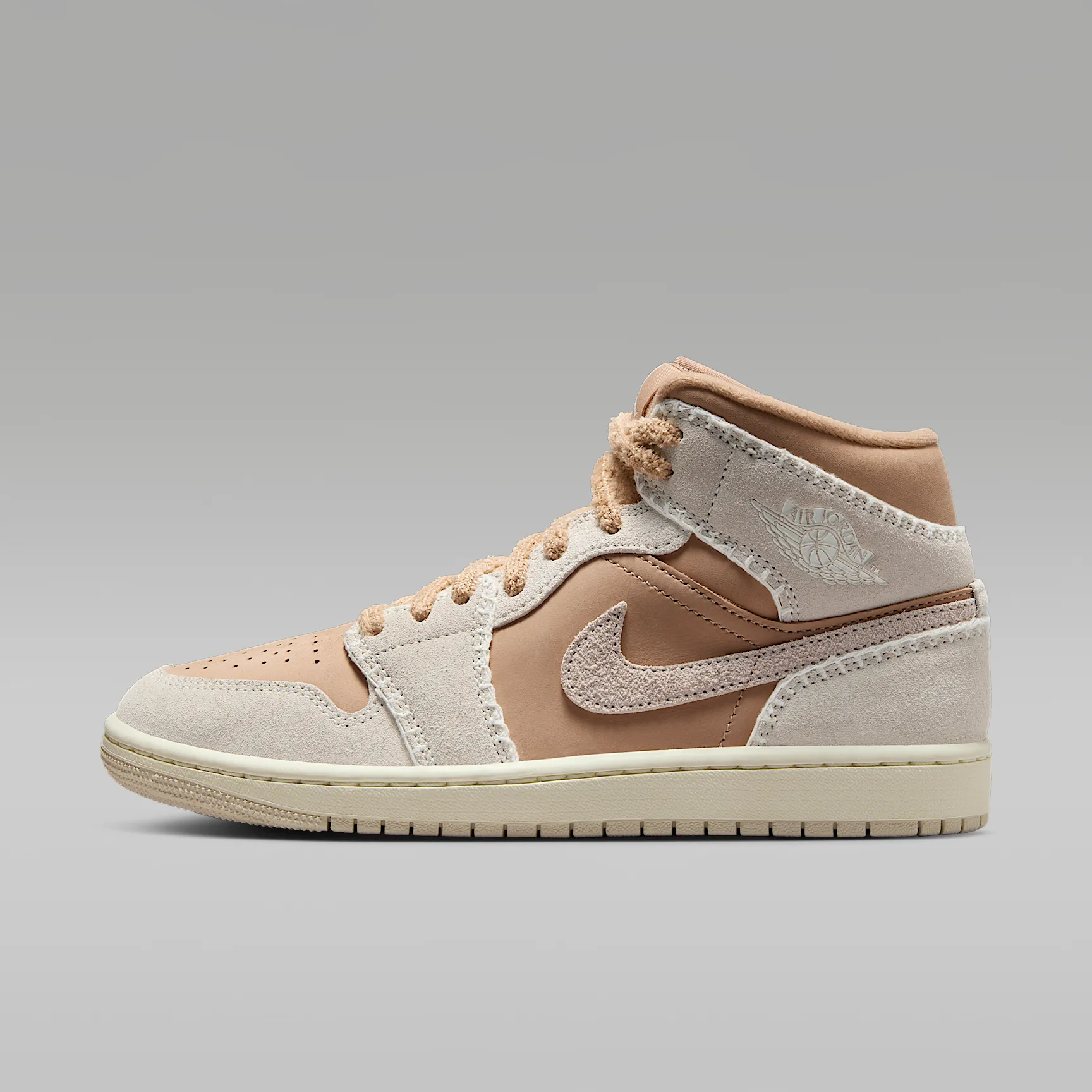 735541_Air-Jordan-1-Mid-SE-WMNS_HEMP-SAIL_HV4269-200_img0