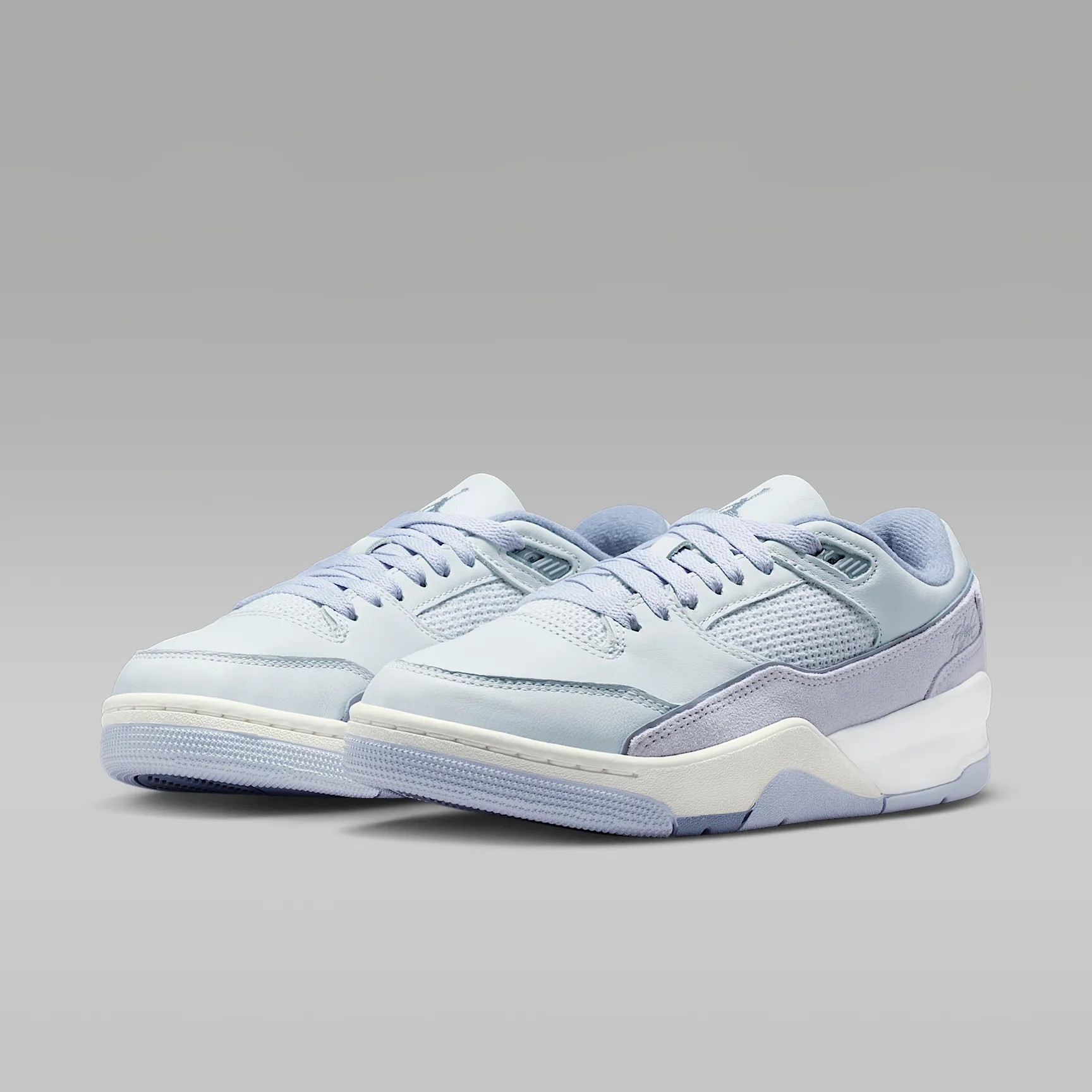 C8D1DF_Jordan-Flight-Court-WMNS_PURE-PLATINUM-ASHEN-SLATE_FZ9854-003_img4