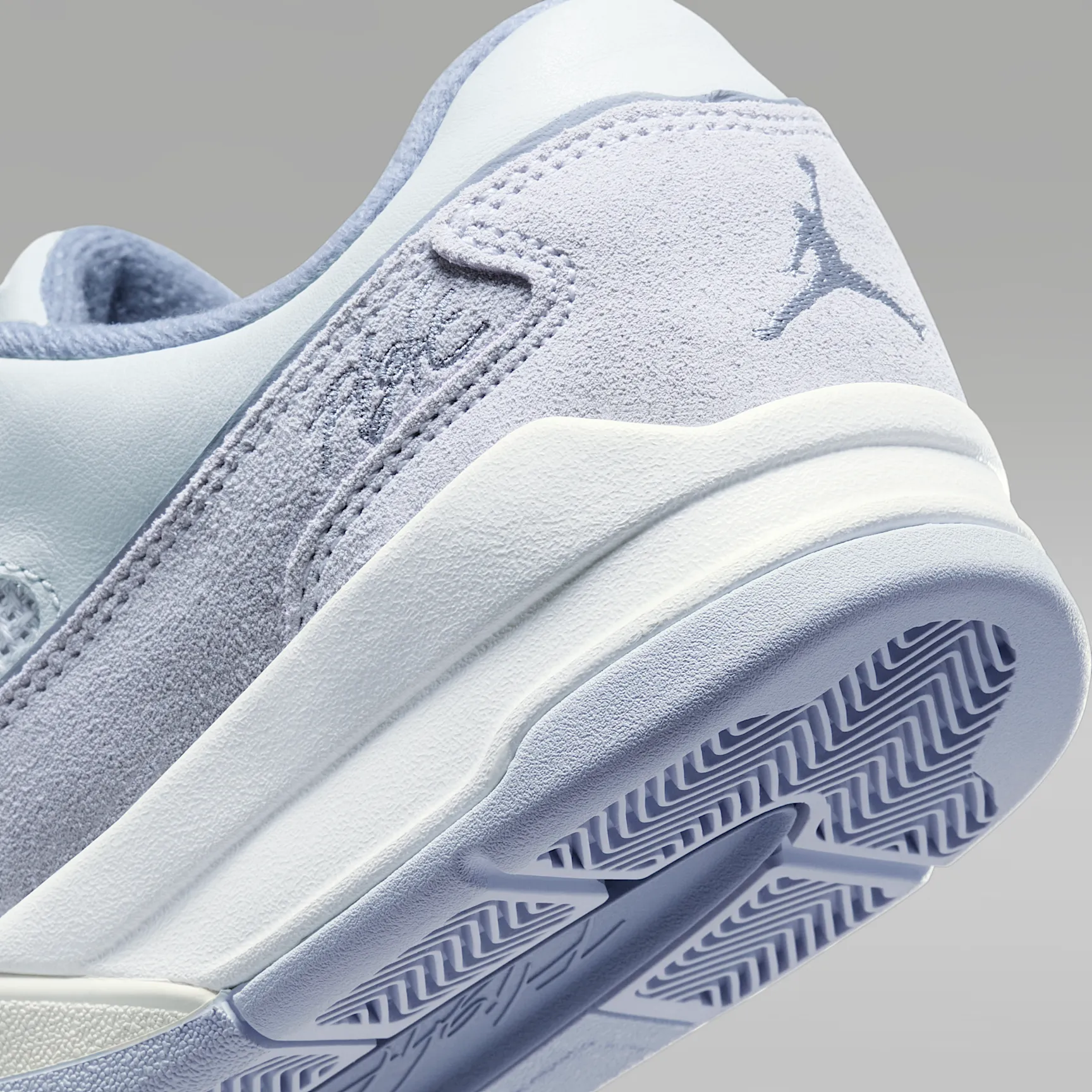 C8D1DF_Jordan-Flight-Court-WMNS_PURE-PLATINUM-ASHEN-SLATE_FZ9854-003_img7