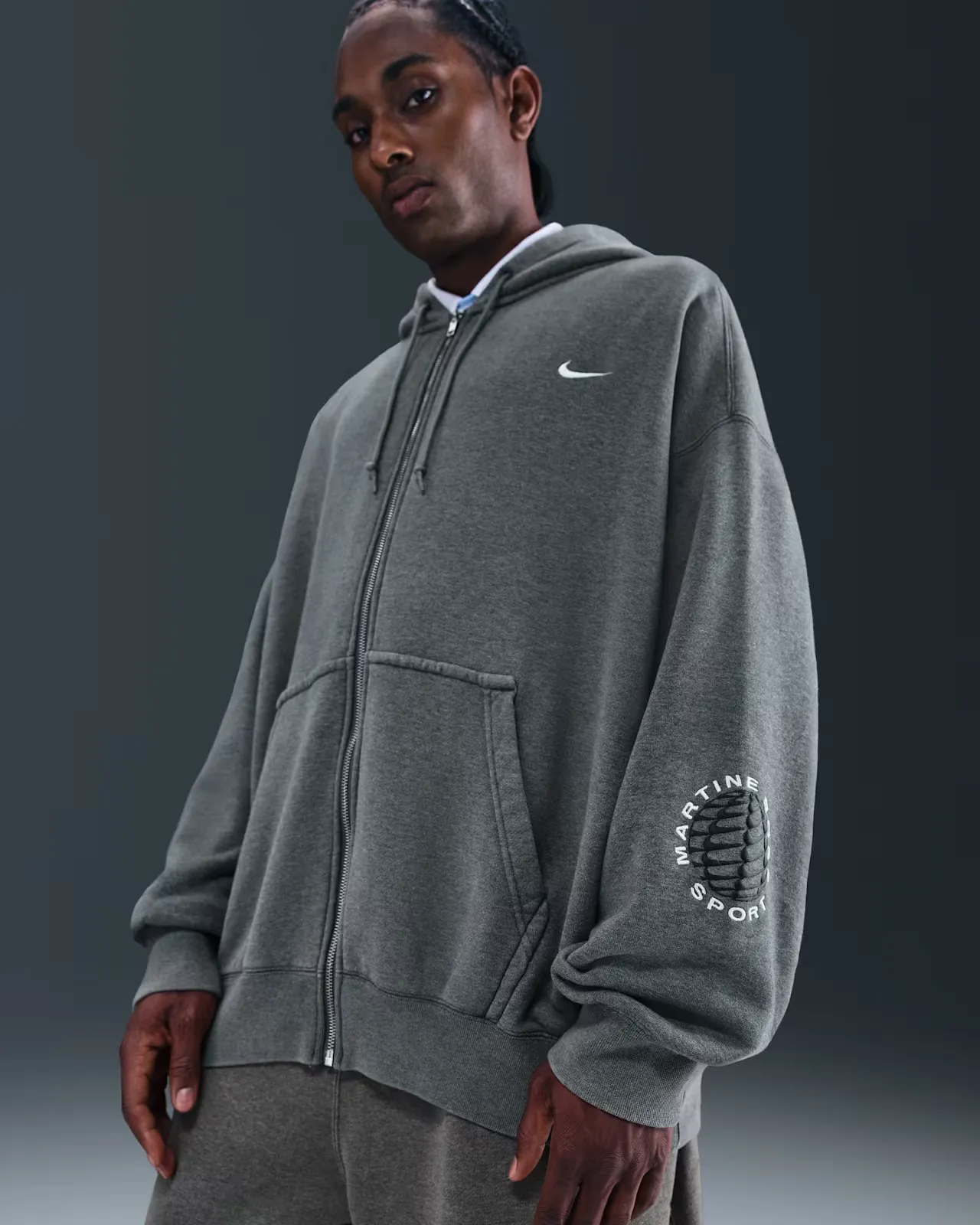 8D9399_Martine-Rose-x-Nike-Full-Zip-Fleece-Hoodie_GREY_HM9025-422_img2