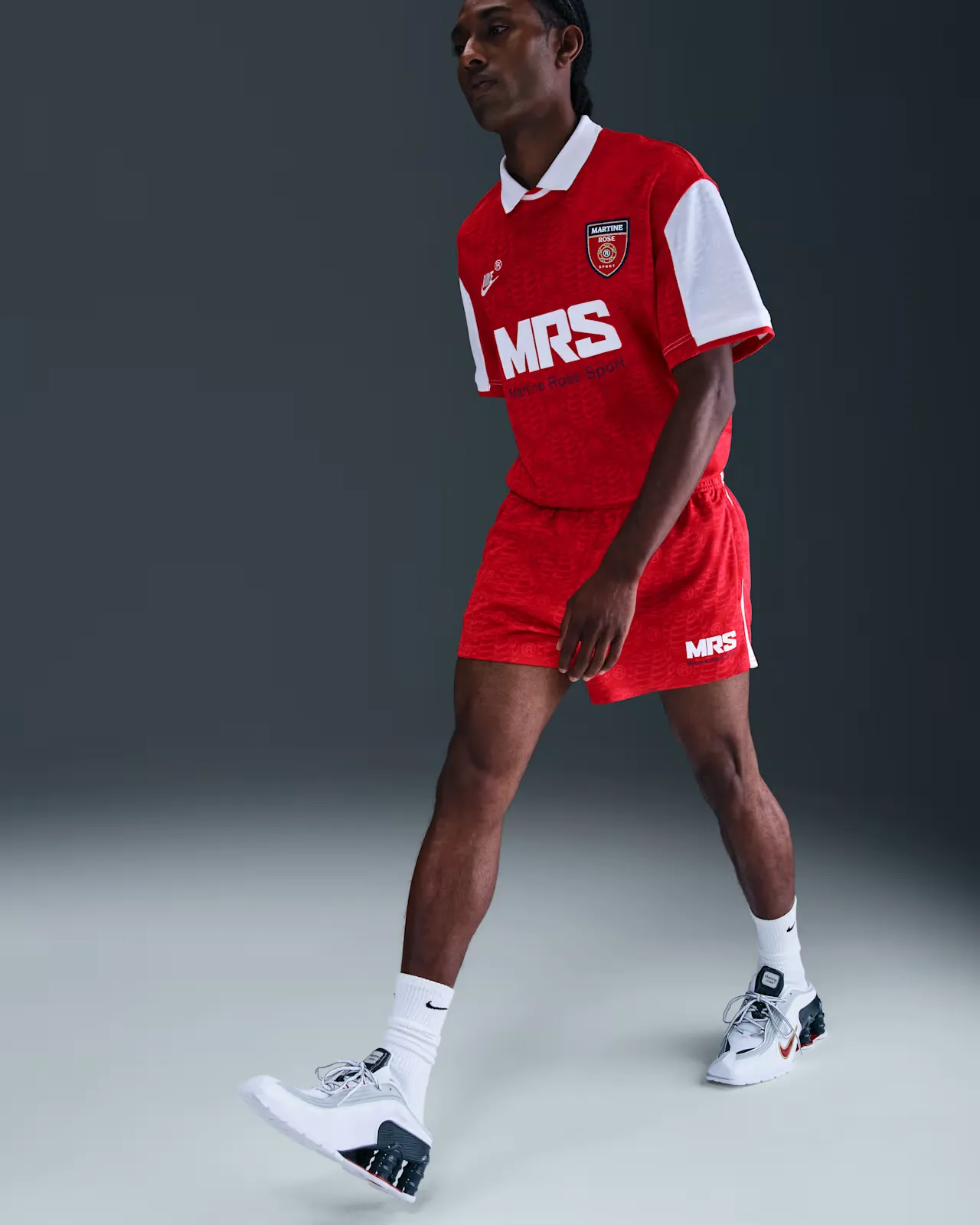 CC152B_Martine-Rose-x-Nike-Football-Short_RED_HM9025-657_img3