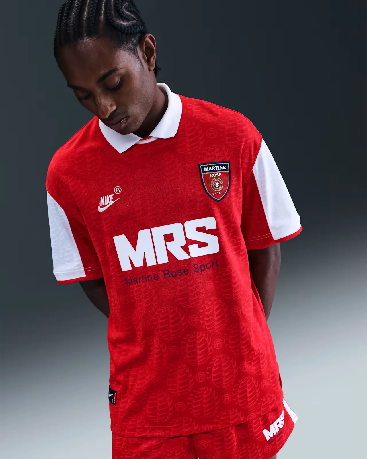 D9172D_Martine-Rose-x-Nike-Jersey-T-shirt_RED_HM9020-657_img2