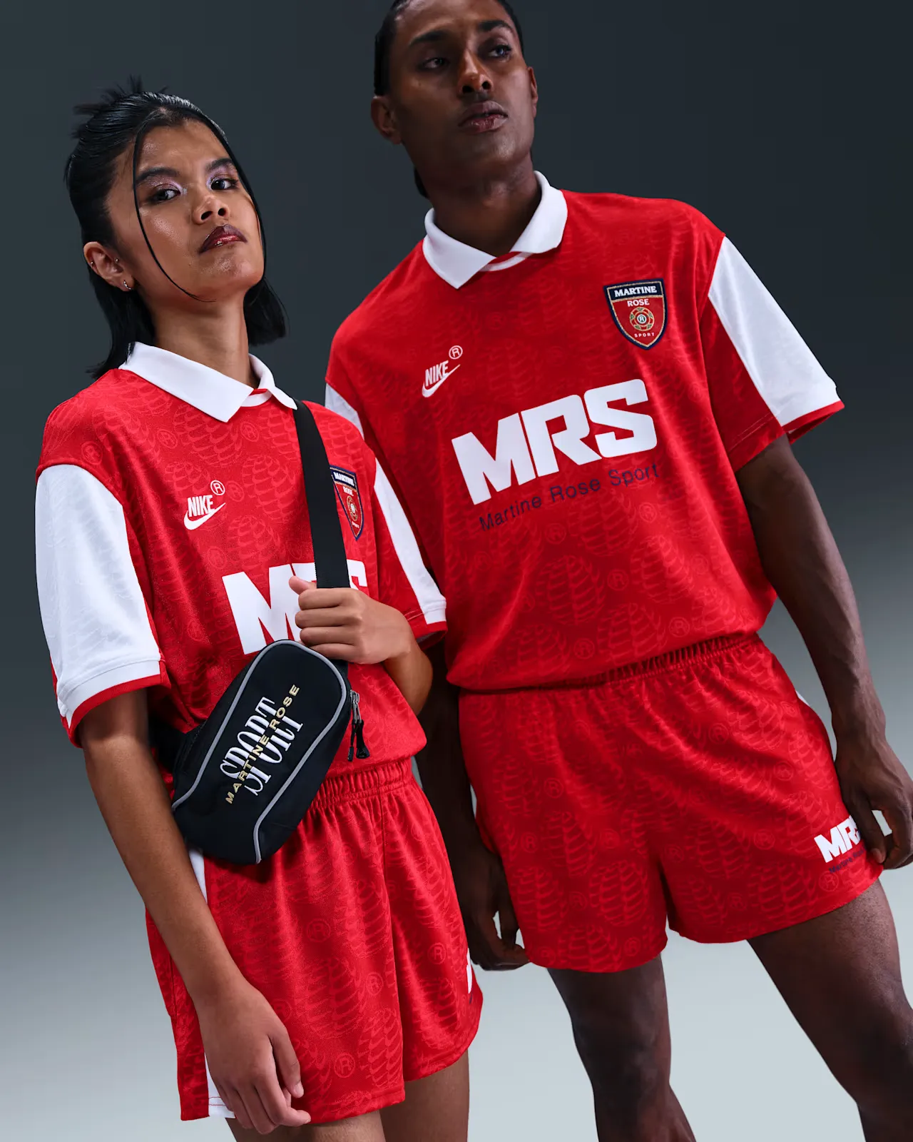 D9172D_Martine-Rose-x-Nike-Jersey-T-shirt_RED_HM9020-657_img0