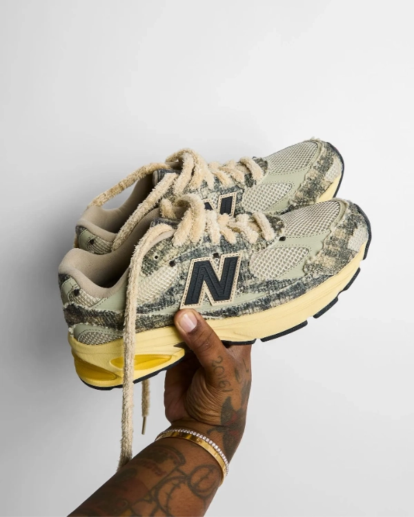 Joe Freshgoods x New Balance 2010 BAG LADY
