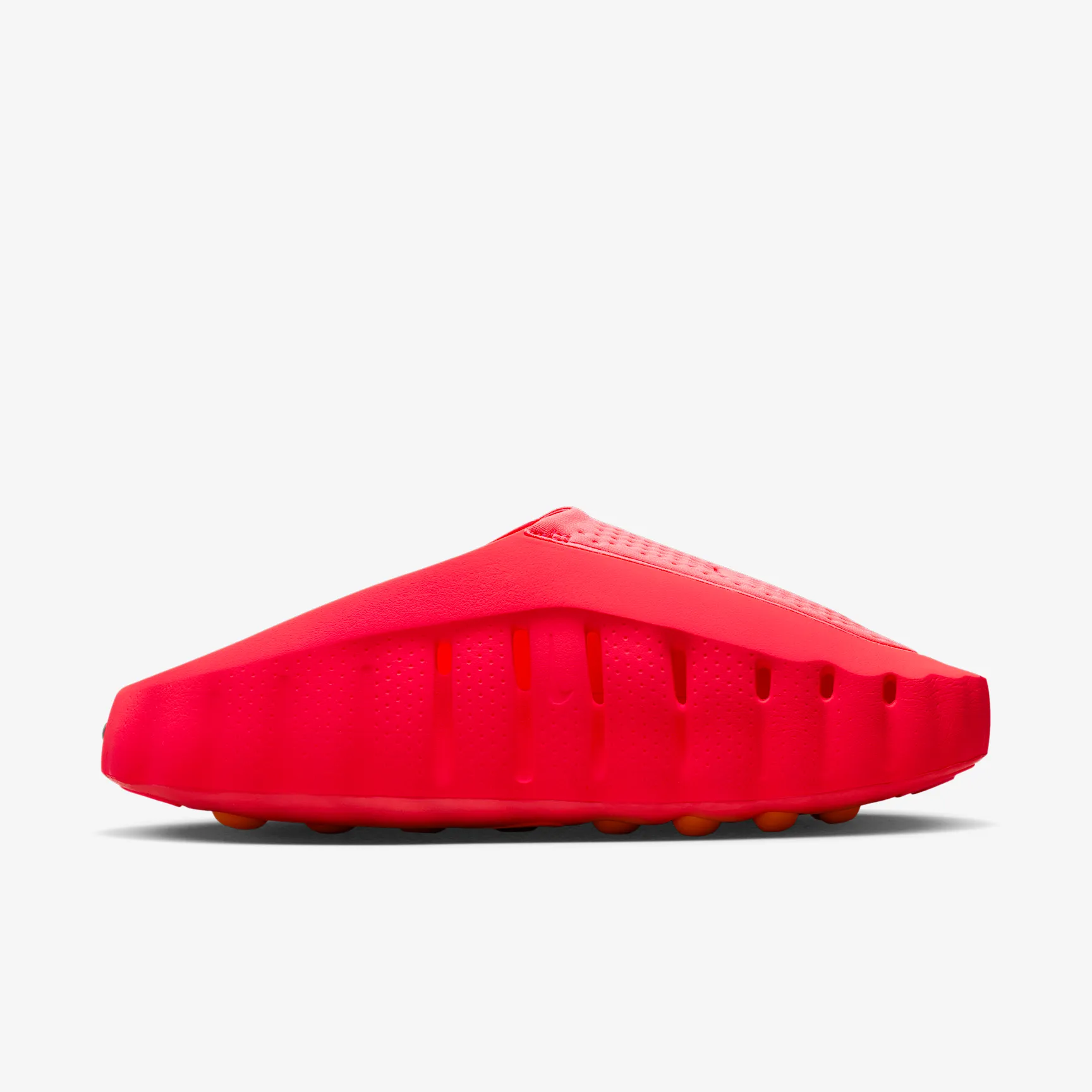 FB1541_Nike-Mind-001_SOLAR-RED_HQ4307-600_img3