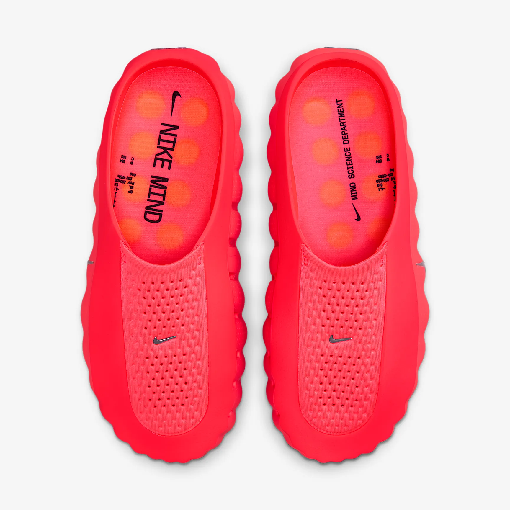 FB1541_Nike-Mind-001_SOLAR-RED_HQ4307-600_img4