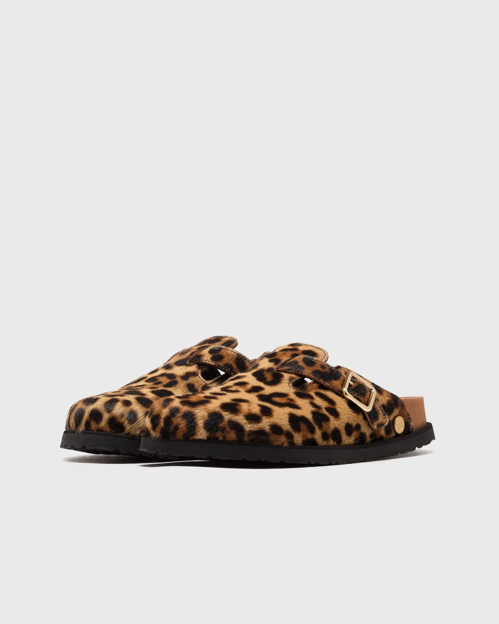 000000_Birkenstock-Boston-x-Become-Berlin-Pony-Like-Fur_CLASSIC-LEO_1031919_img1