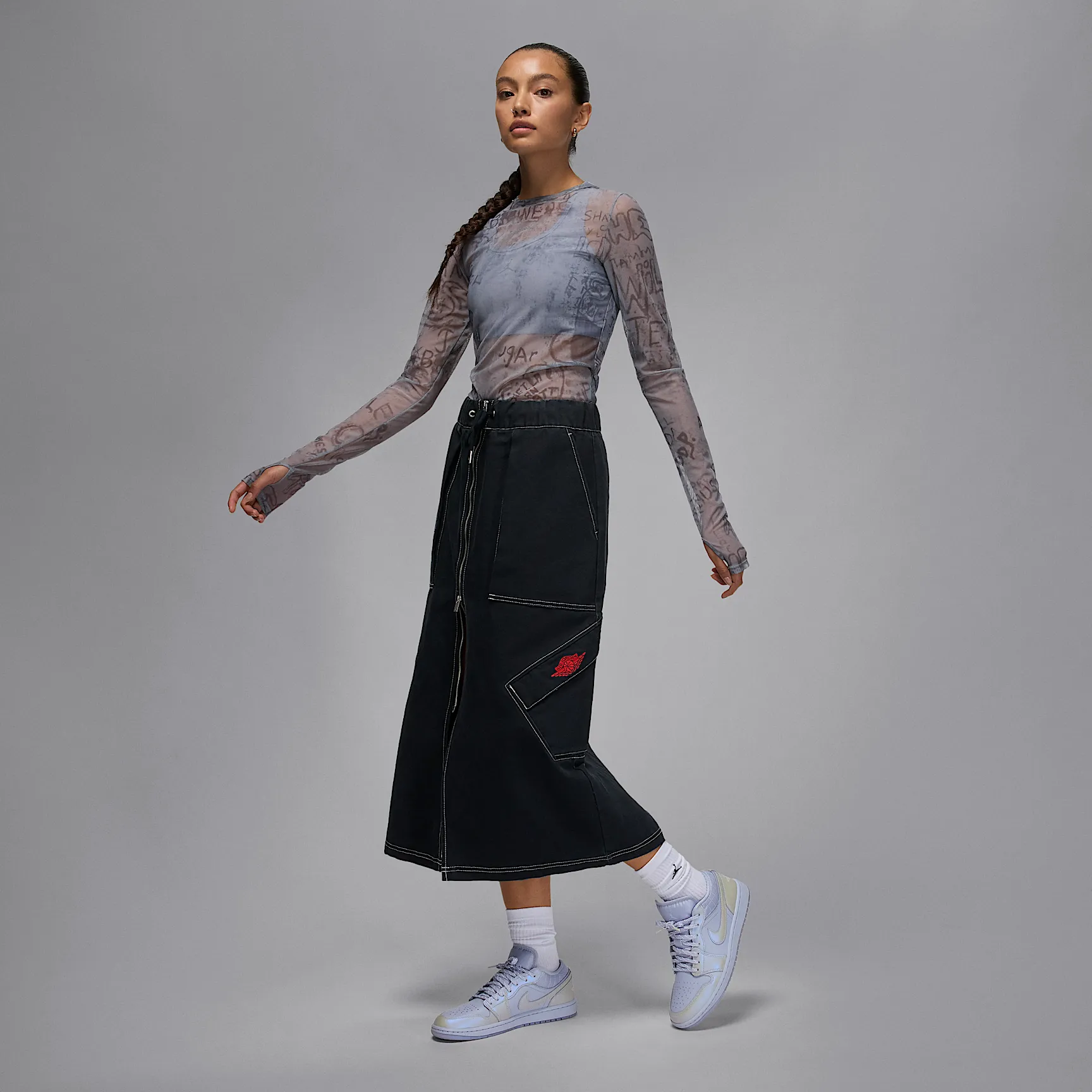 C0CEE3_Air-Jordan-1-Low-SE-WMNS_GHOST-SAIL-PURE_IM5129-010_img8