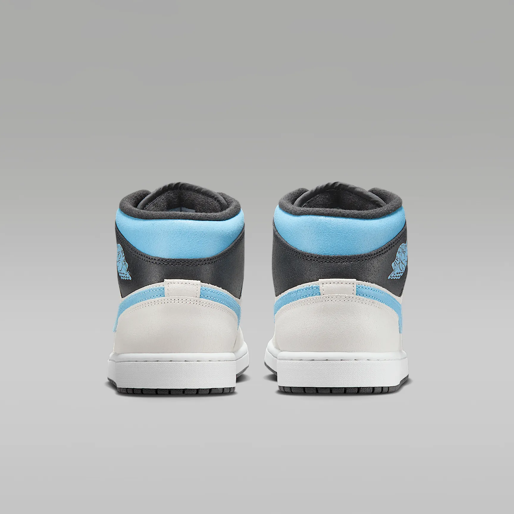 62B0C5_Air-Jordan-1-Mid-SE_BLUE-CHILL_IM6567-121_img5