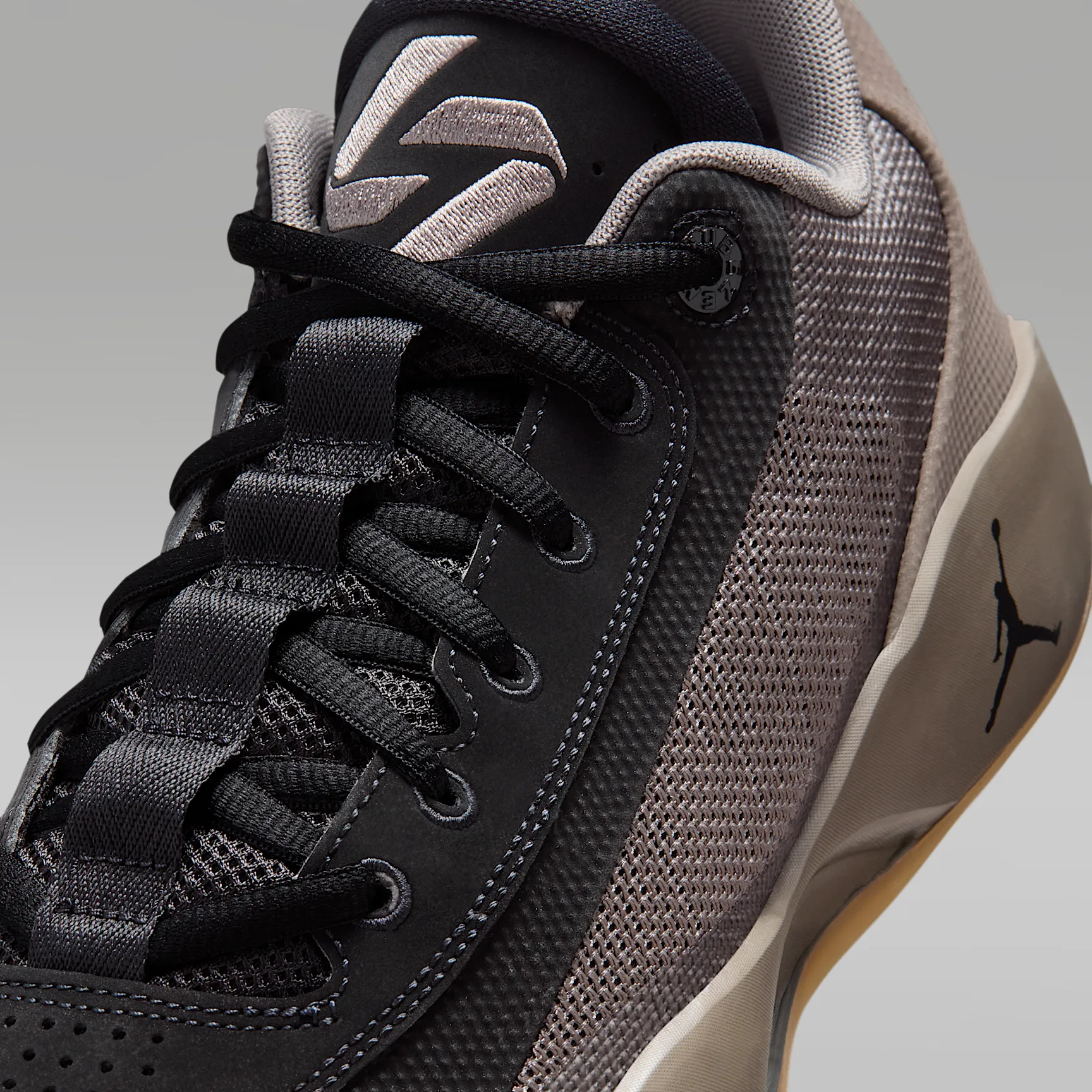 5F564F_Jordan-Luka-.77_GUM_HF0806-200_img6