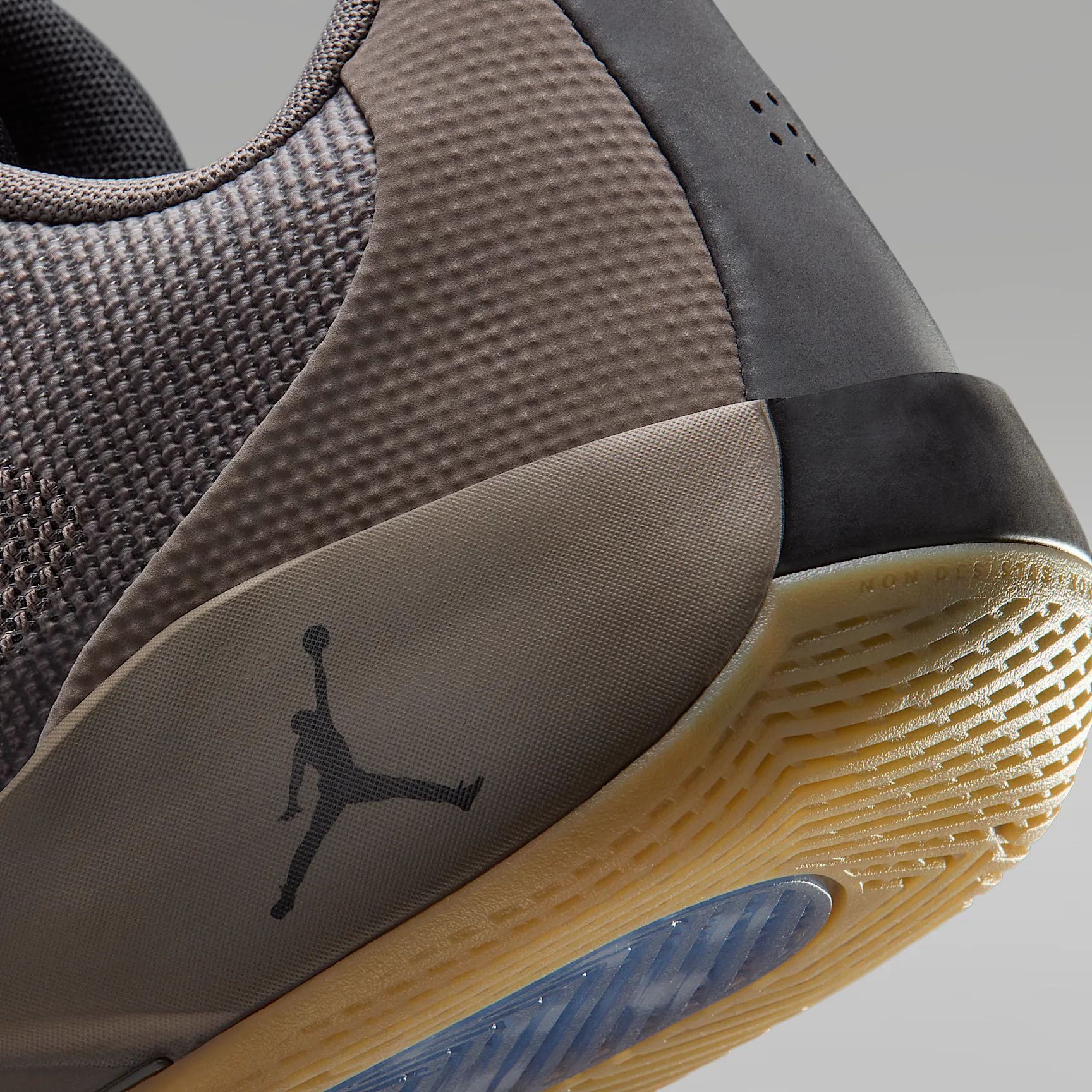 5F564F_Jordan-Luka-.77_GUM_HF0806-200_img7