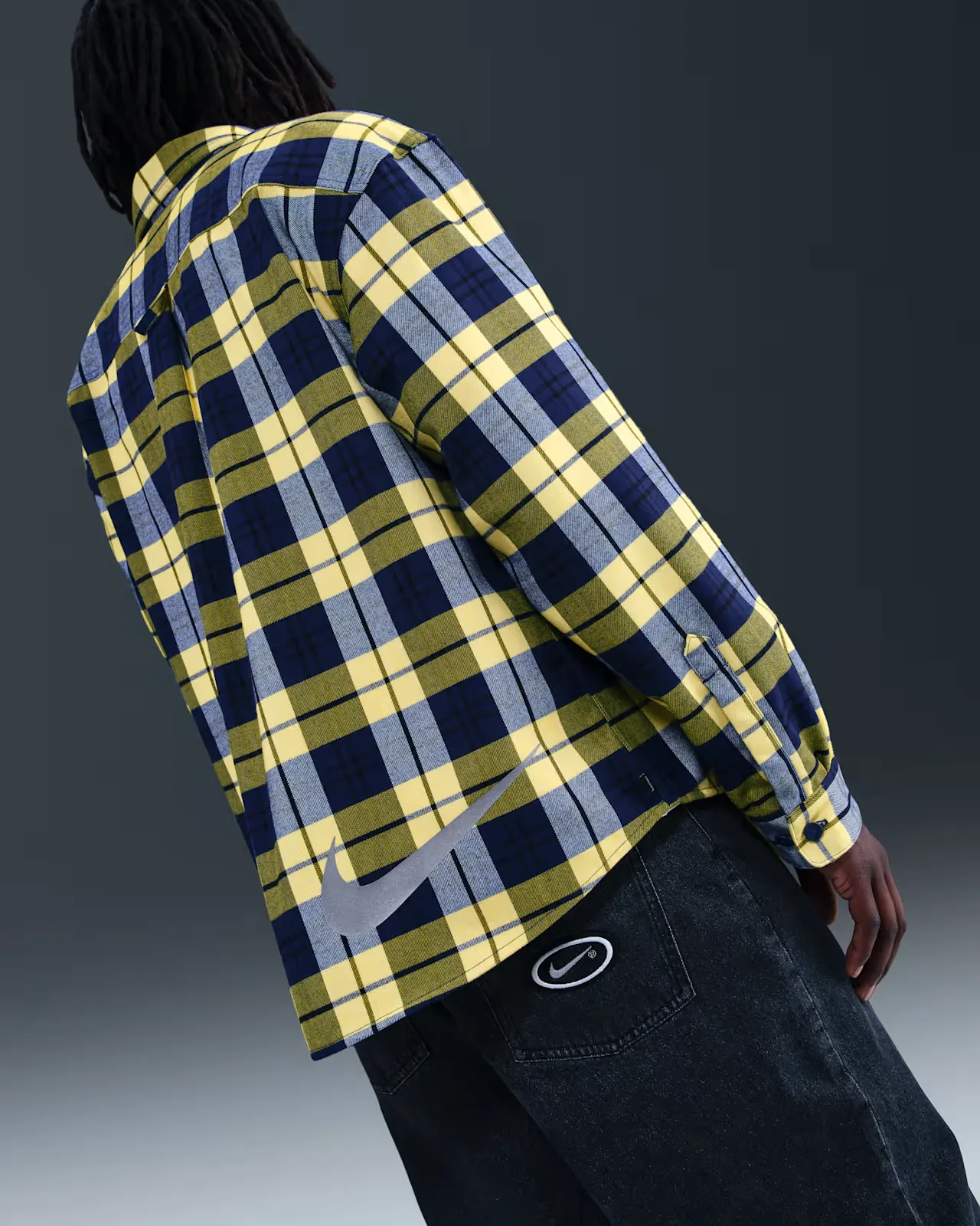 F2E79E_Eric-Koston-x-Nike-SB-Skate-Flannel_MIDNIGHT-NAVY-YELLOW_img1
