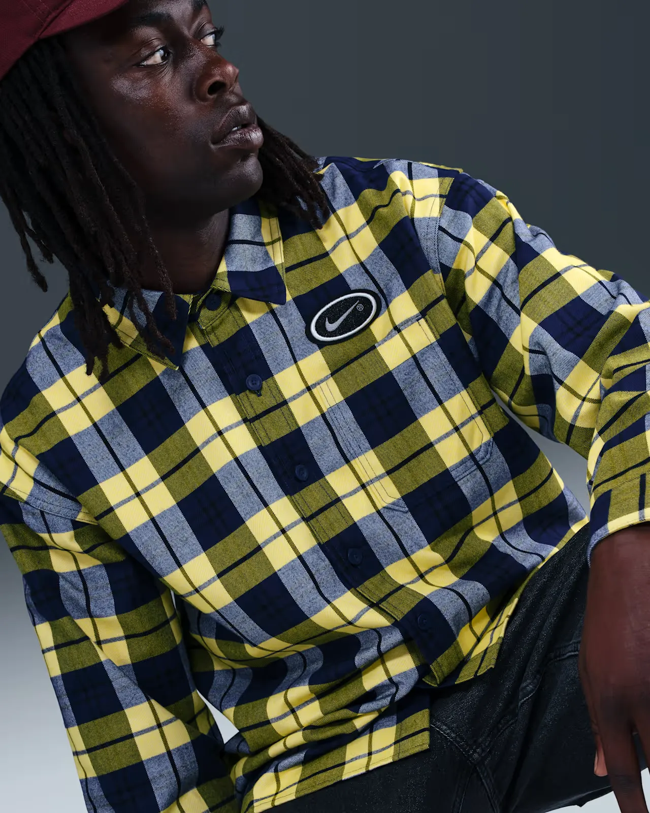 F2E79E_Eric-Koston-x-Nike-SB-Skate-Flannel_MIDNIGHT-NAVY-YELLOW_img2